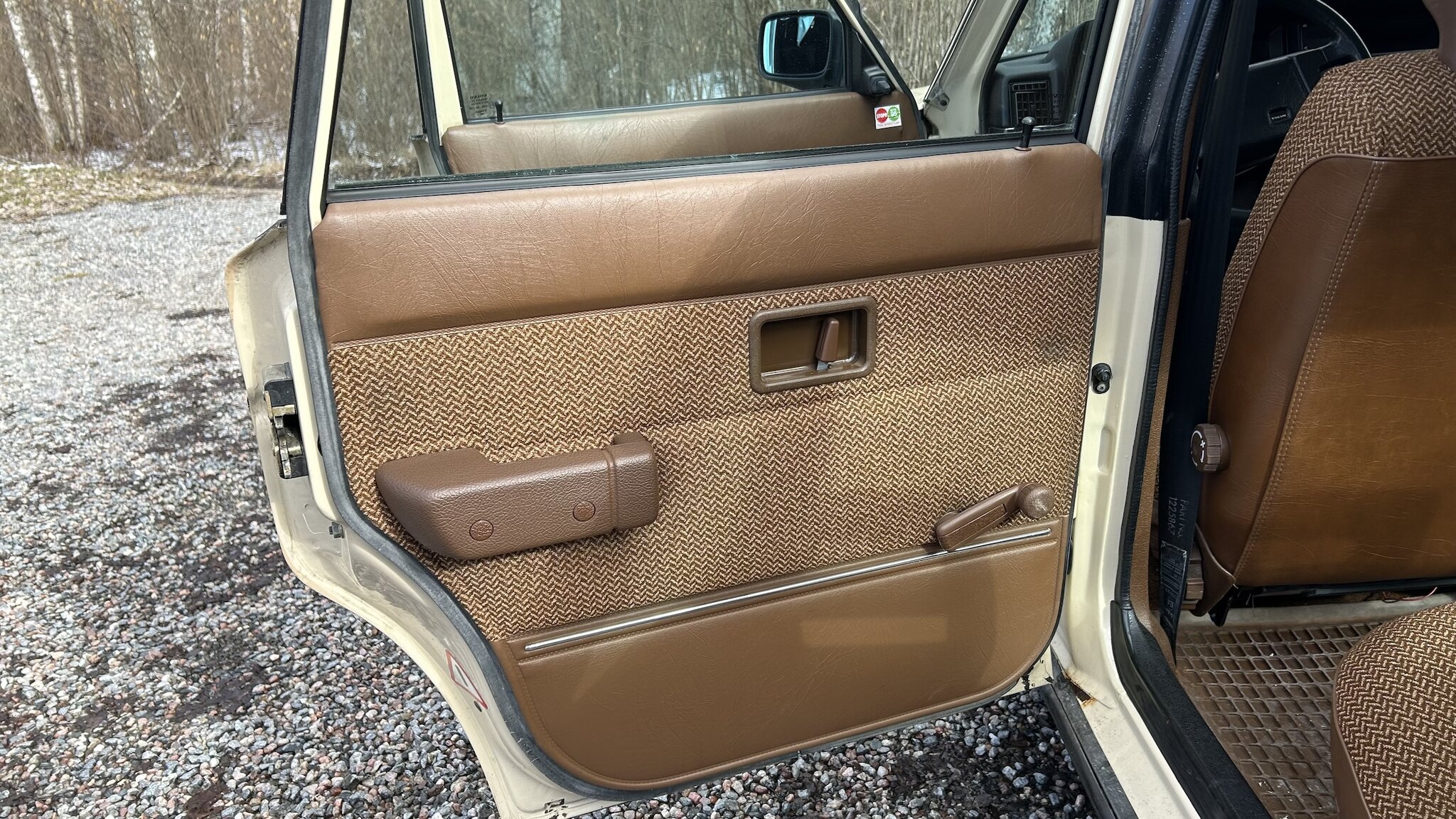 Interior image of 1987 Volvo 244