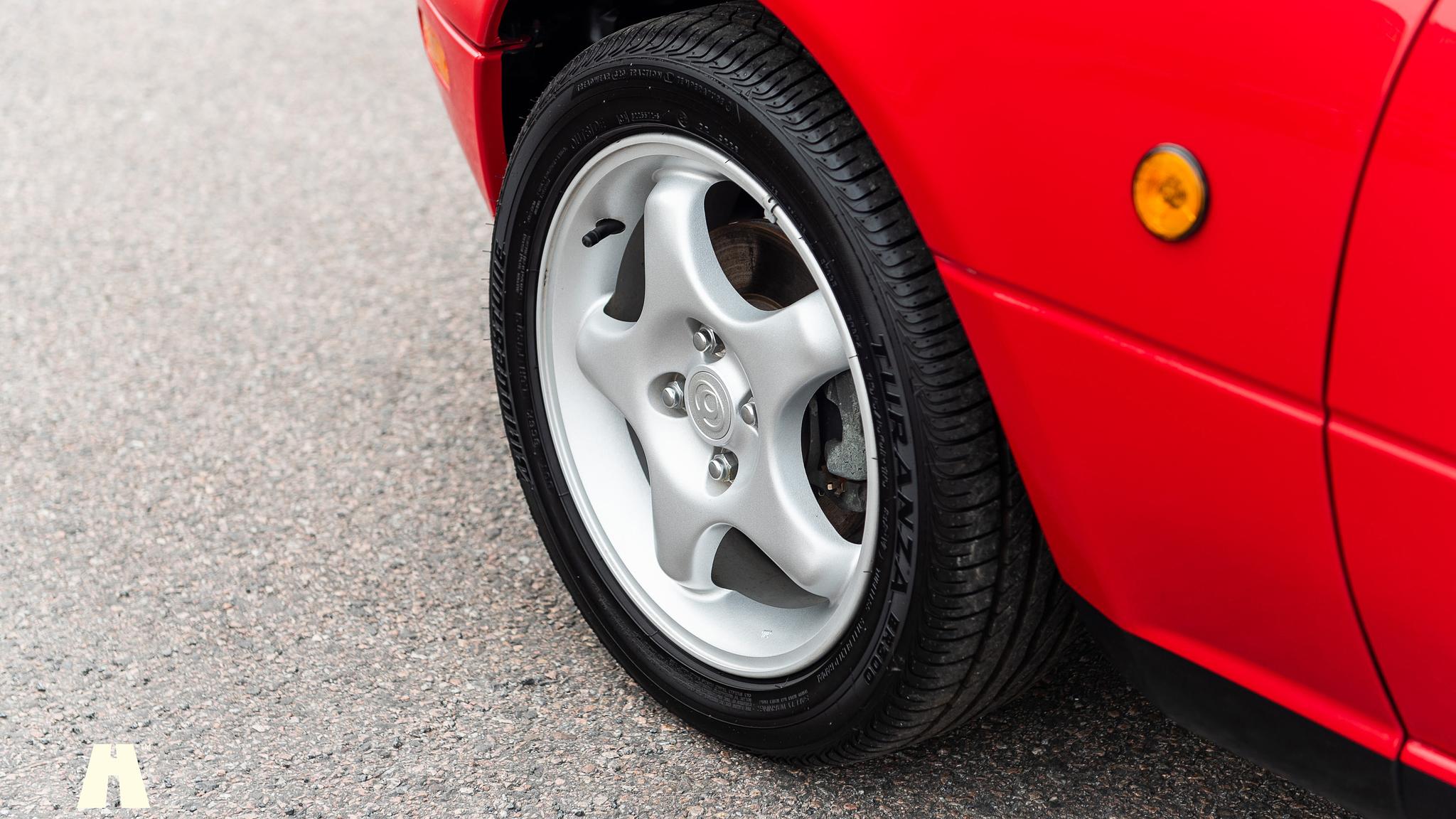 Exteriörbild på 1997 Mazda MX-5 (34)