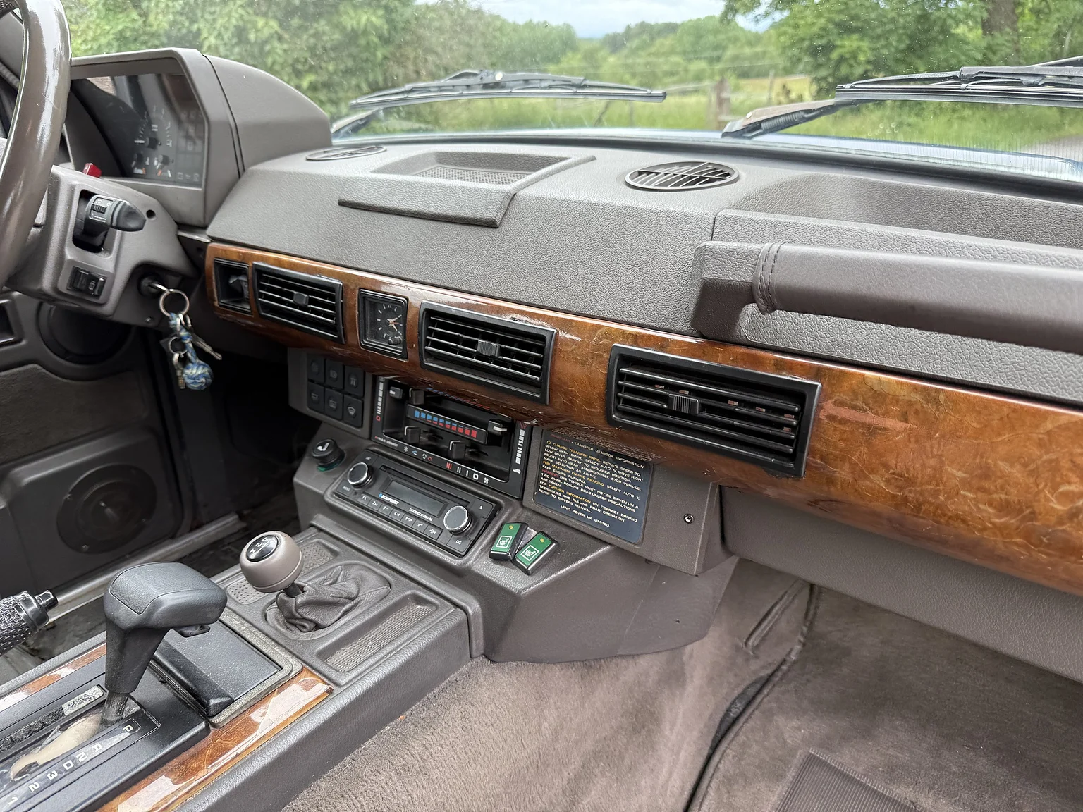 Innenraumfoto von 1990 Range Rover Vogue SE 3.9 (69)
