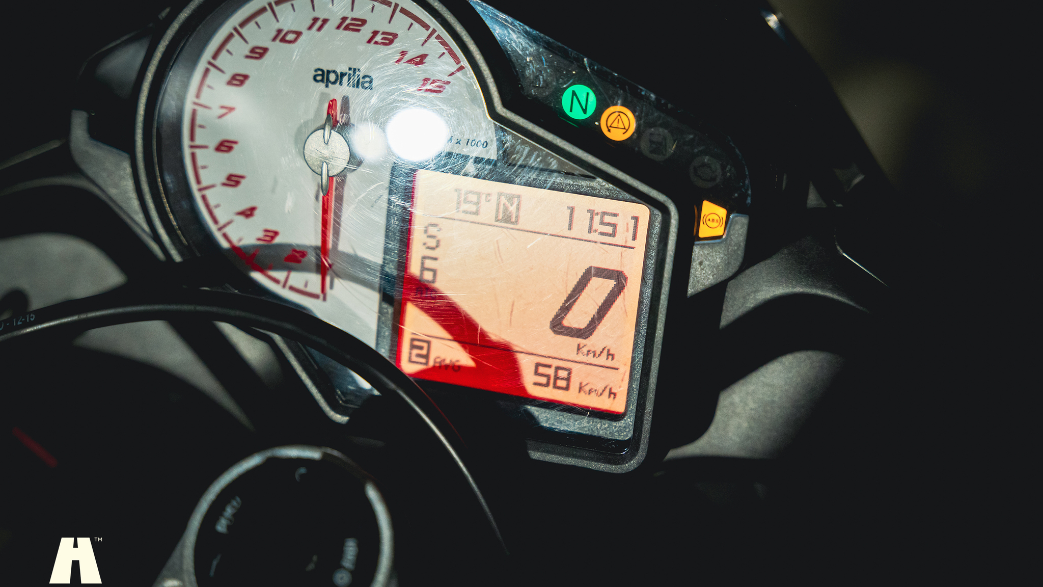 Exterior image of 2016 Aprilia Tuono V4 Factory