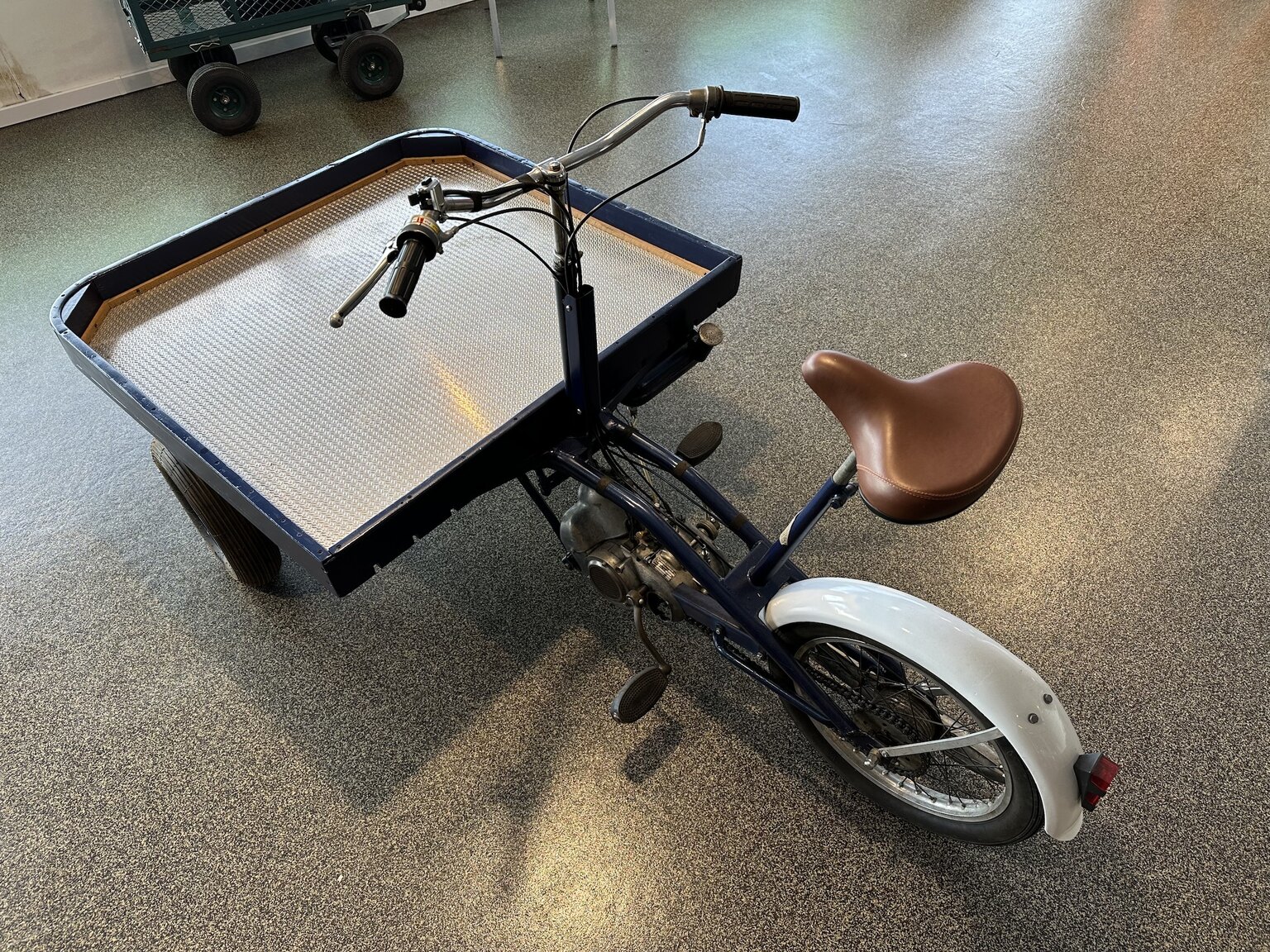 Exteriörbild på 1959 Monark Flakmoped