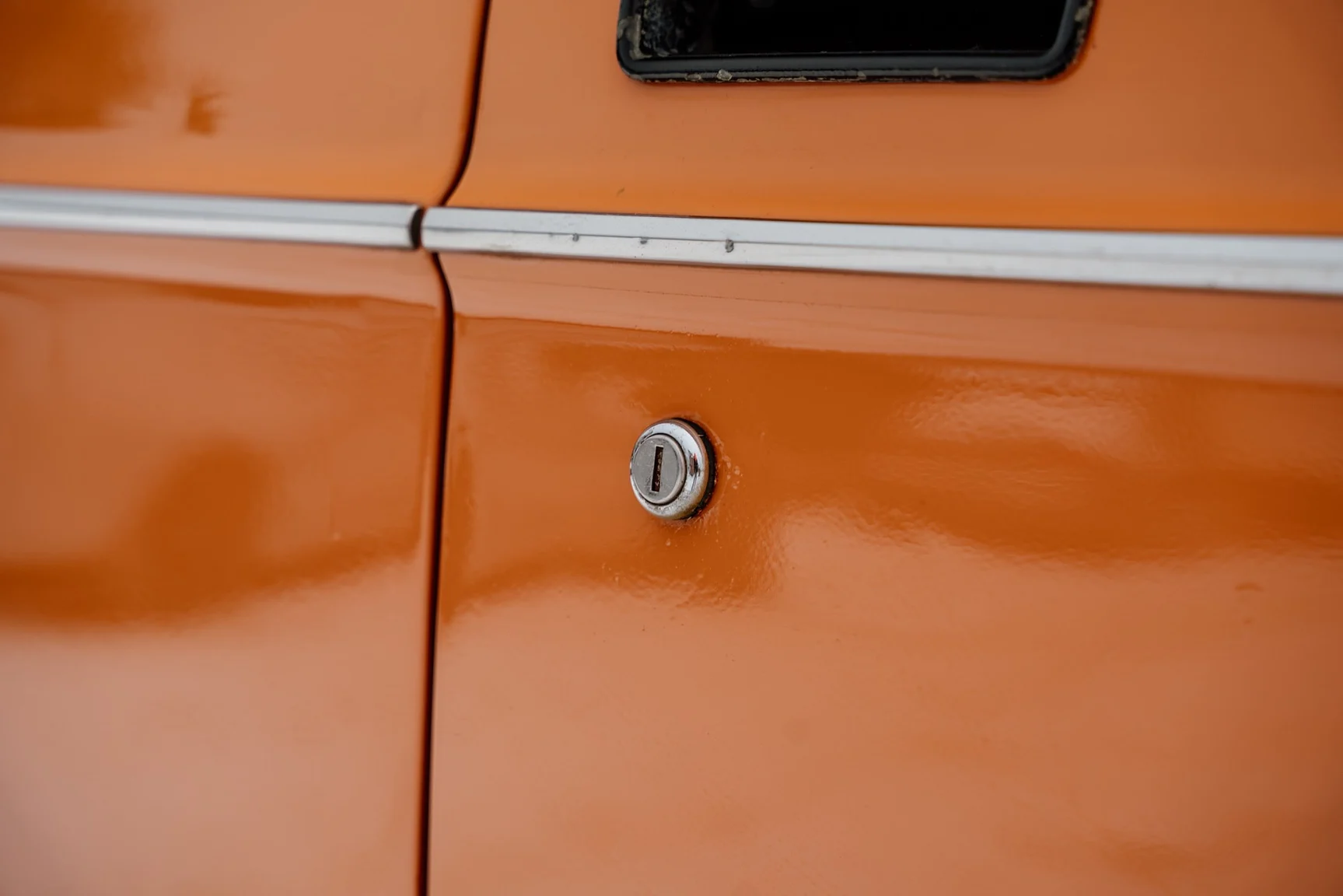 Exteriörbild på 1975 Volvo 242 2-dörrars coupé (54)