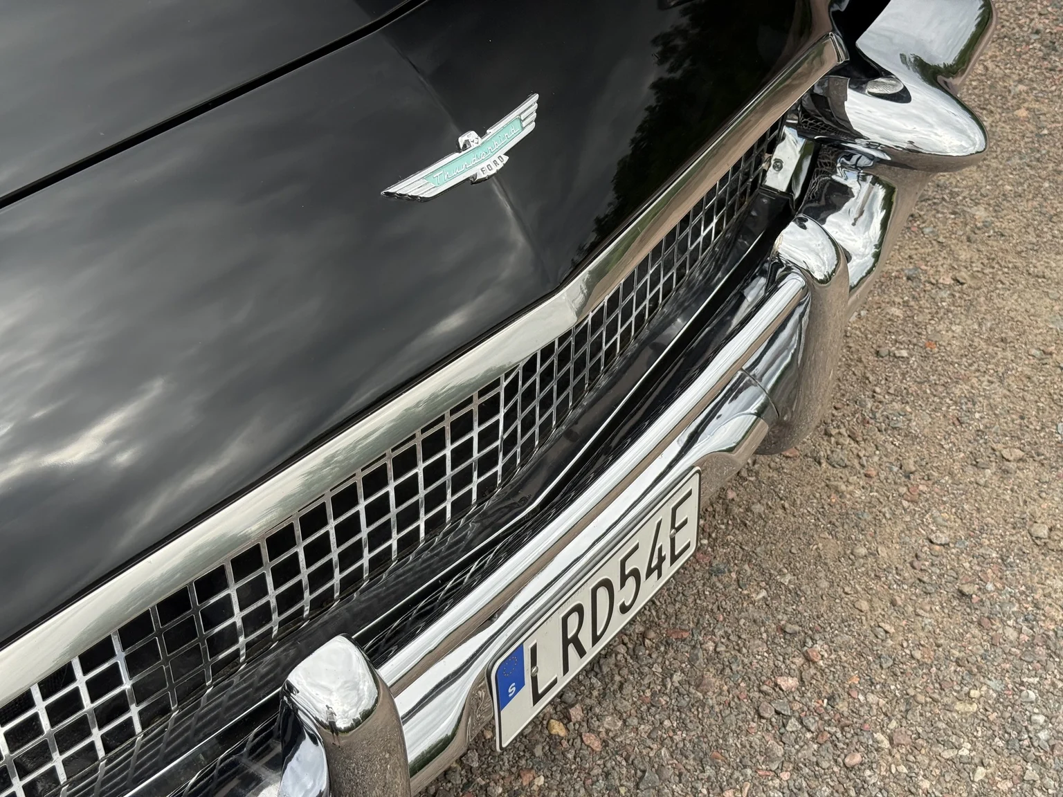 Exterior image of 1957 Ford Thunderbird (27)