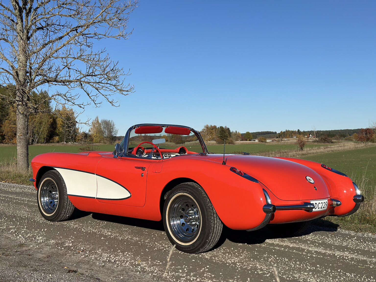 Exterior image of 1956 Chevrolet Corvette 