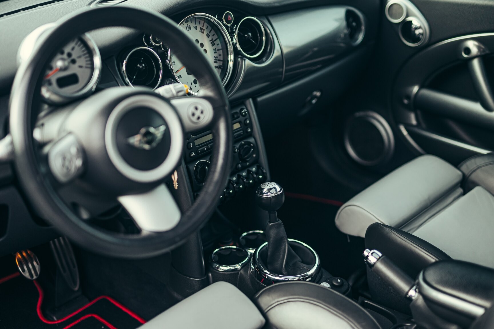 Interior image of 2006 Mini Cooper John Cooper Works