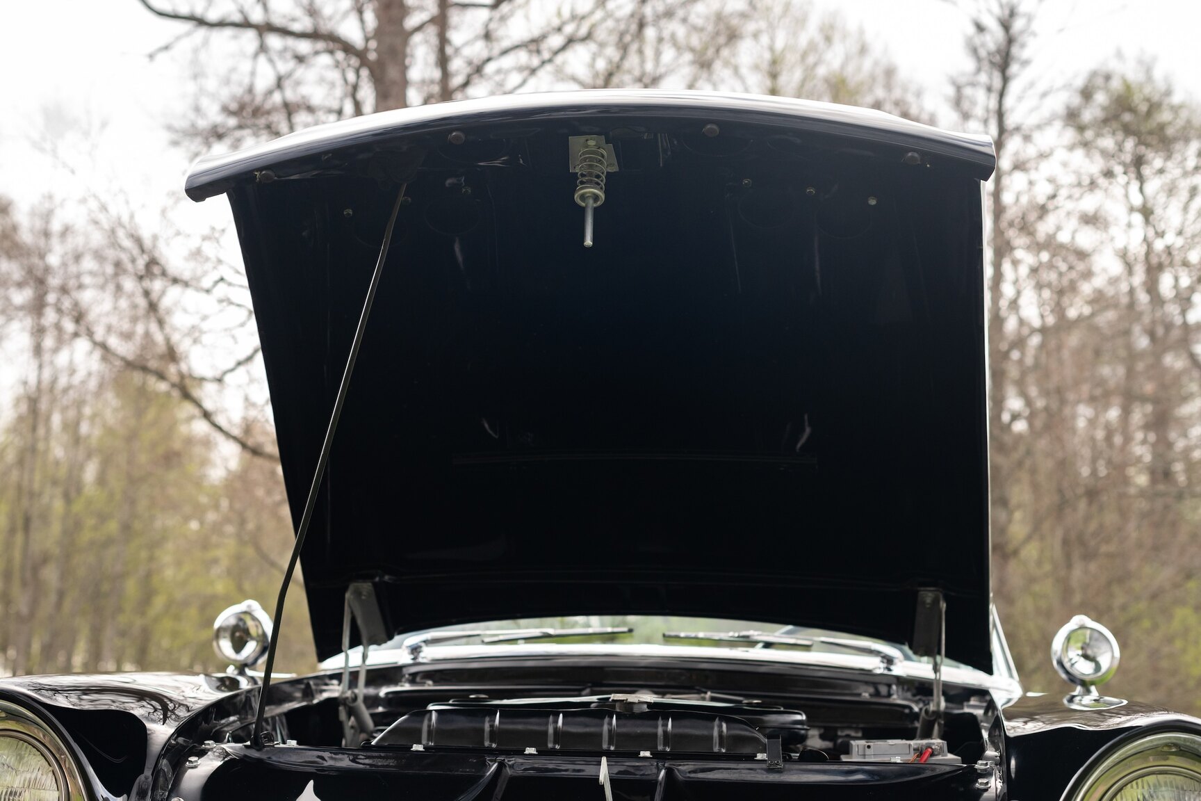 Image of 1955 Packard Caribbean Cabriolet  (25) mechanics