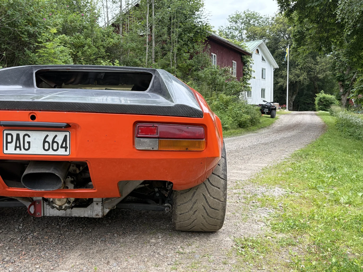 Exteriörbild på 1972 De Tomaso Pantera LS Restomod (55)