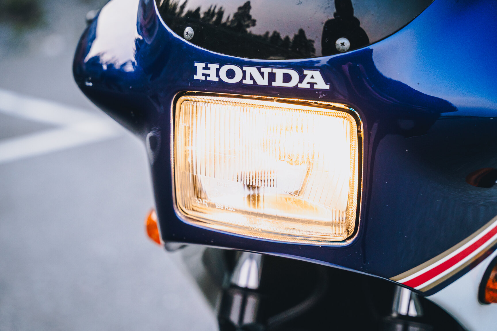 Exterior image of 1986 Honda NS400R Rothmans Replica