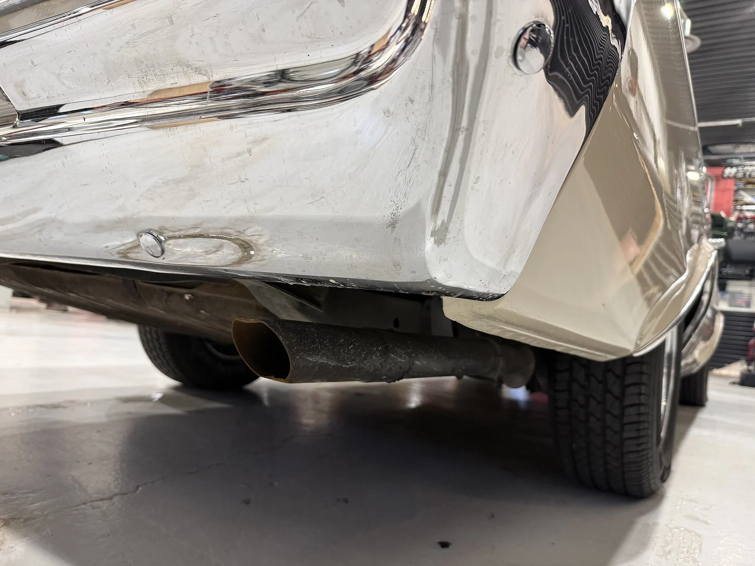 Exterior image of 1964 Oldsmobile Cutlass Convertible (74)