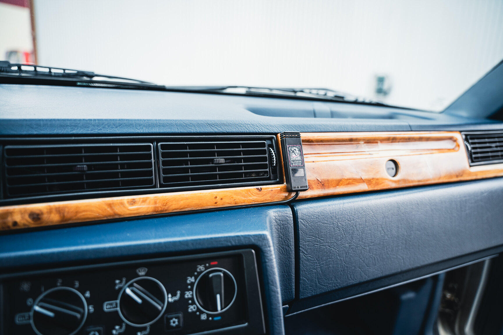 Interiörbild 1988 Volvo 780 Bertone Coupé