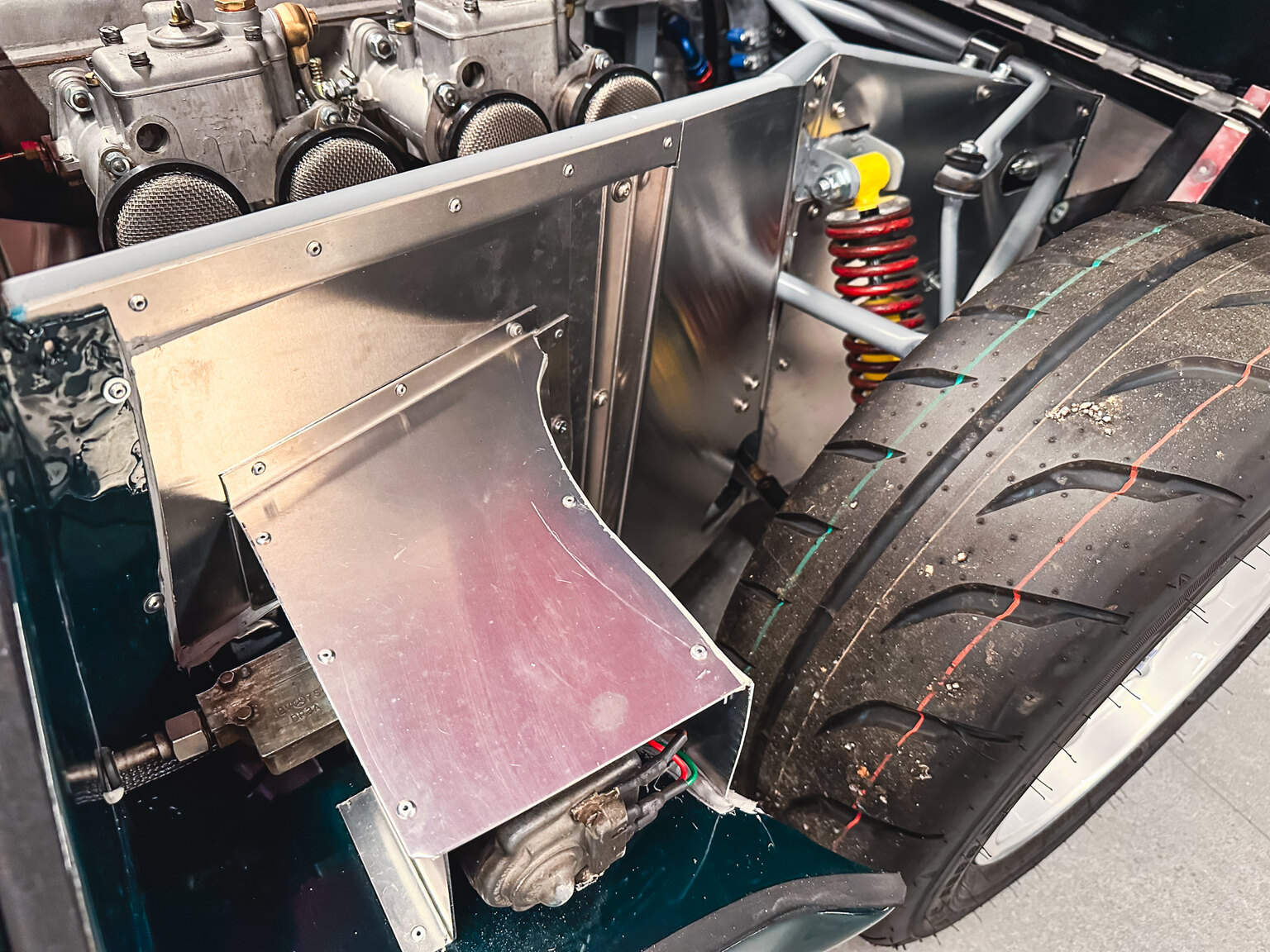 Image of 1965 Ginetta G Racer mechanics
