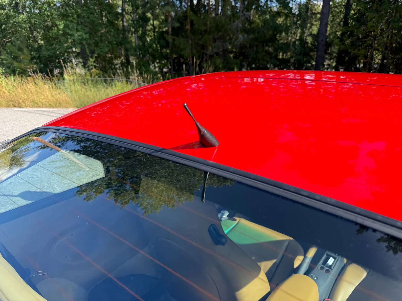Exterior image of 1998 Porsche 911 Carrera (27)