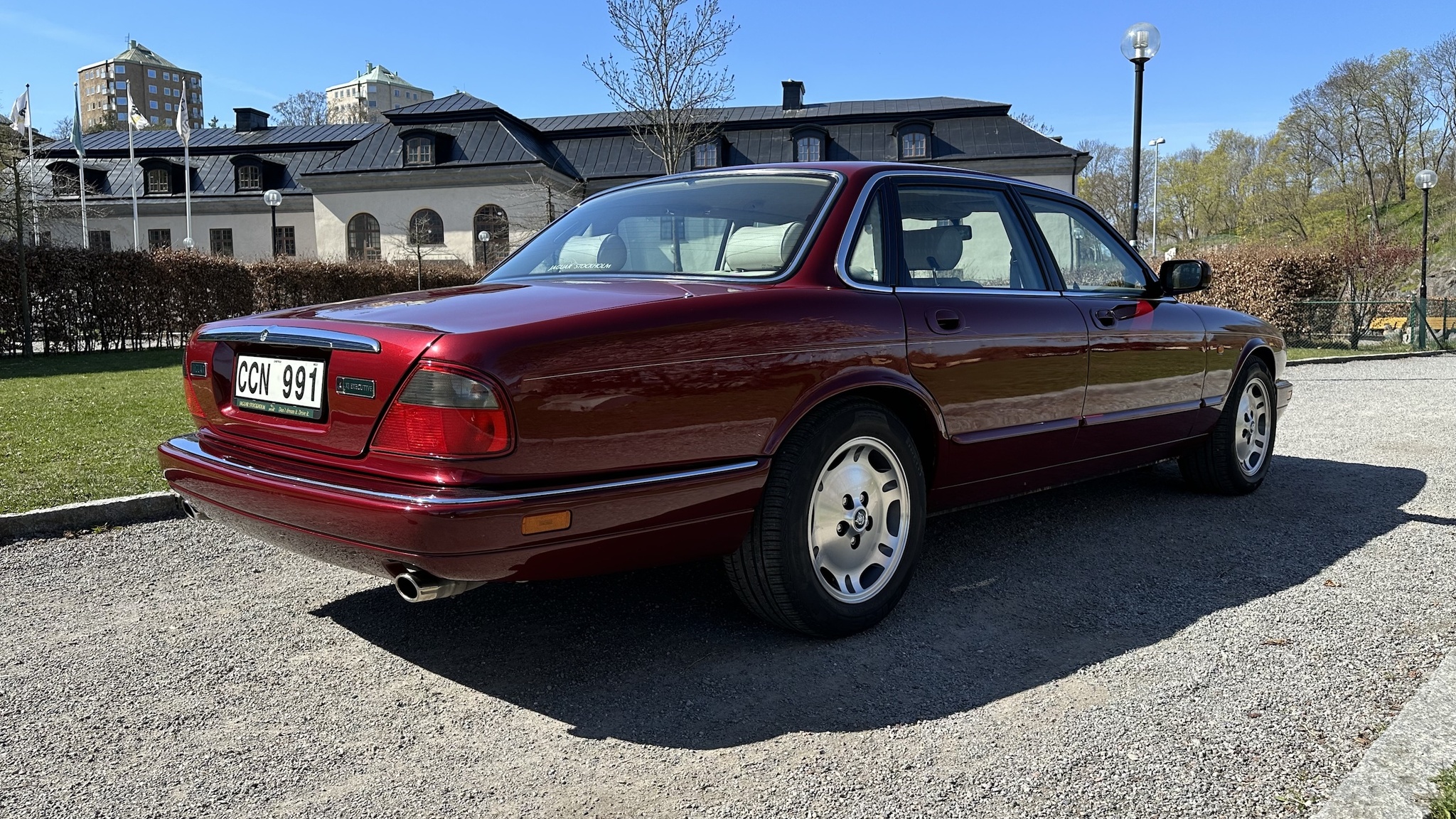 Exteriörbild på 1997 Jaguar XJ 4.0 Executive