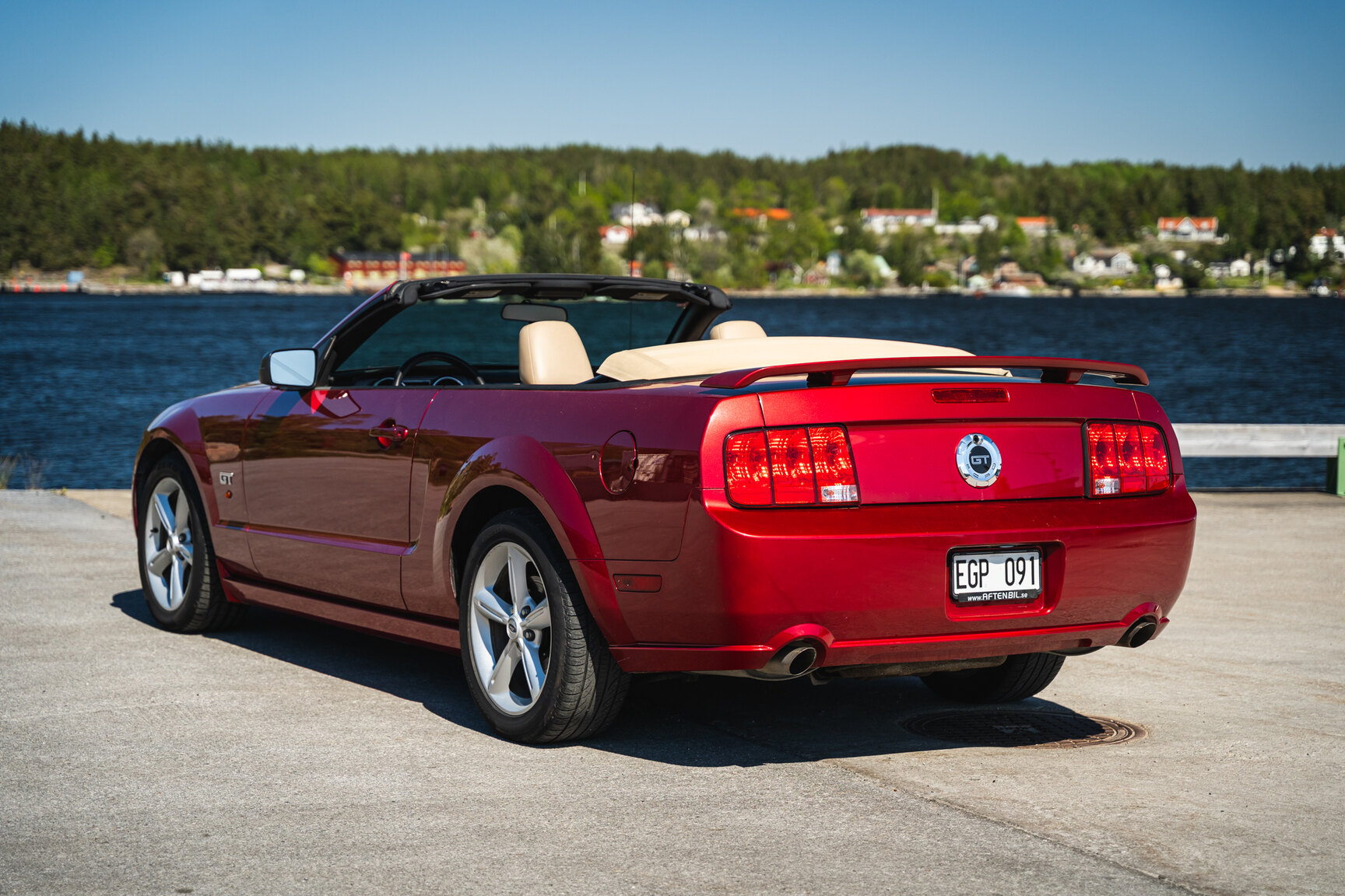 Exteriörbild på 2005 Ford Mustang GT Cabriolet