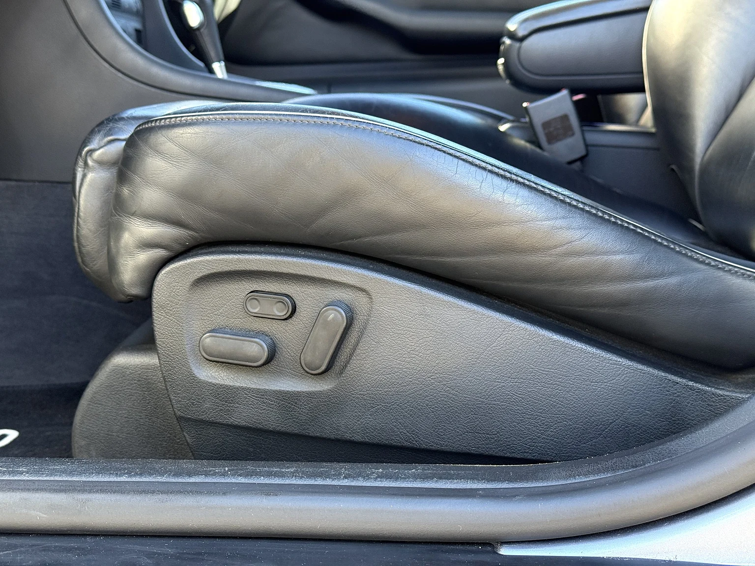 Interior image of 2002 Audi RS 6 Avant (12)