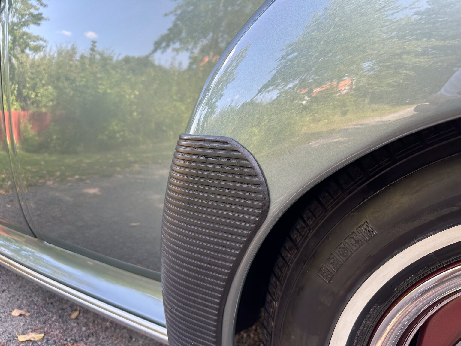 Exterior image of Buick Sedan Special 8