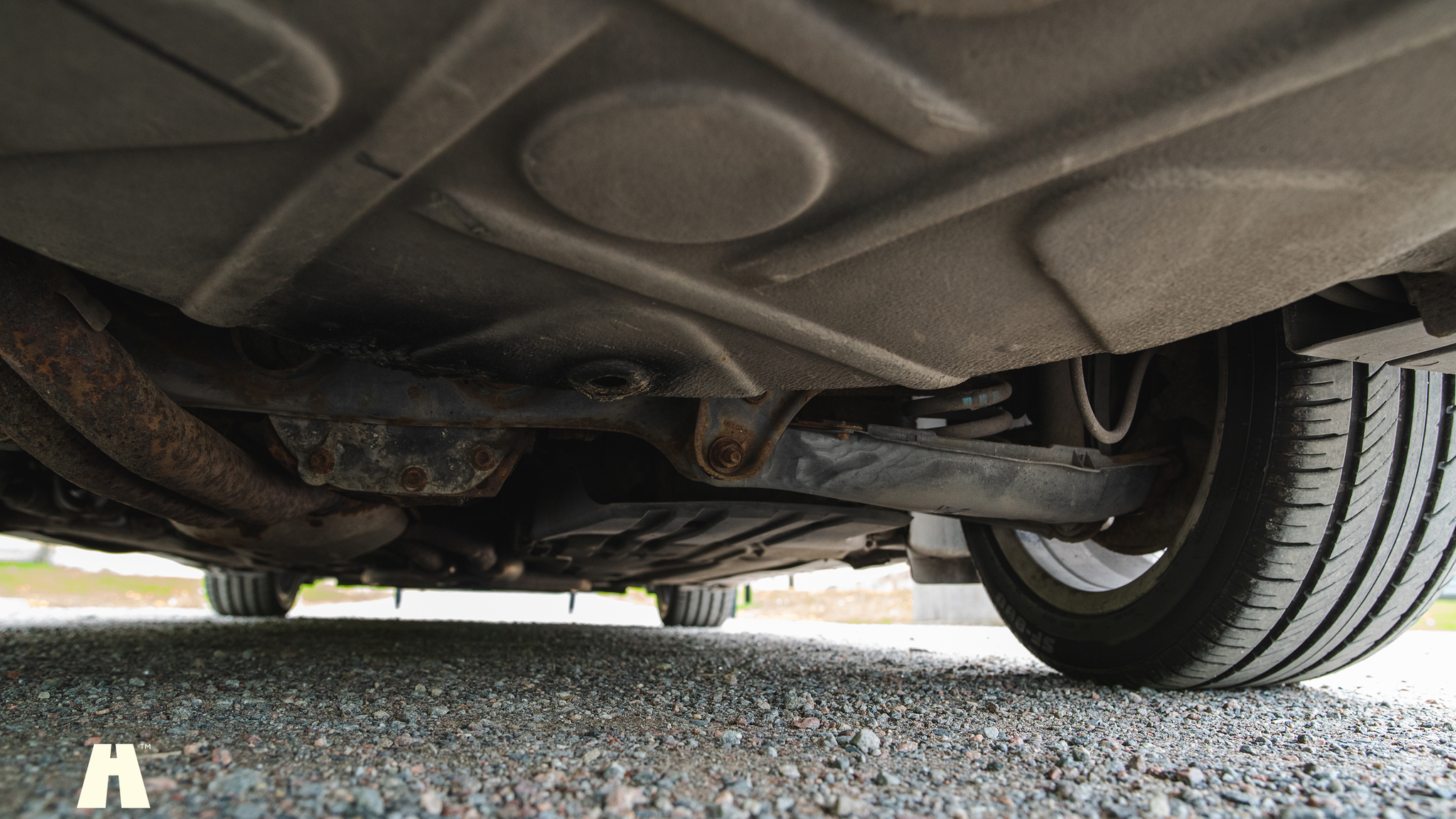 Image of 2000 Mercedes E430 mechanics