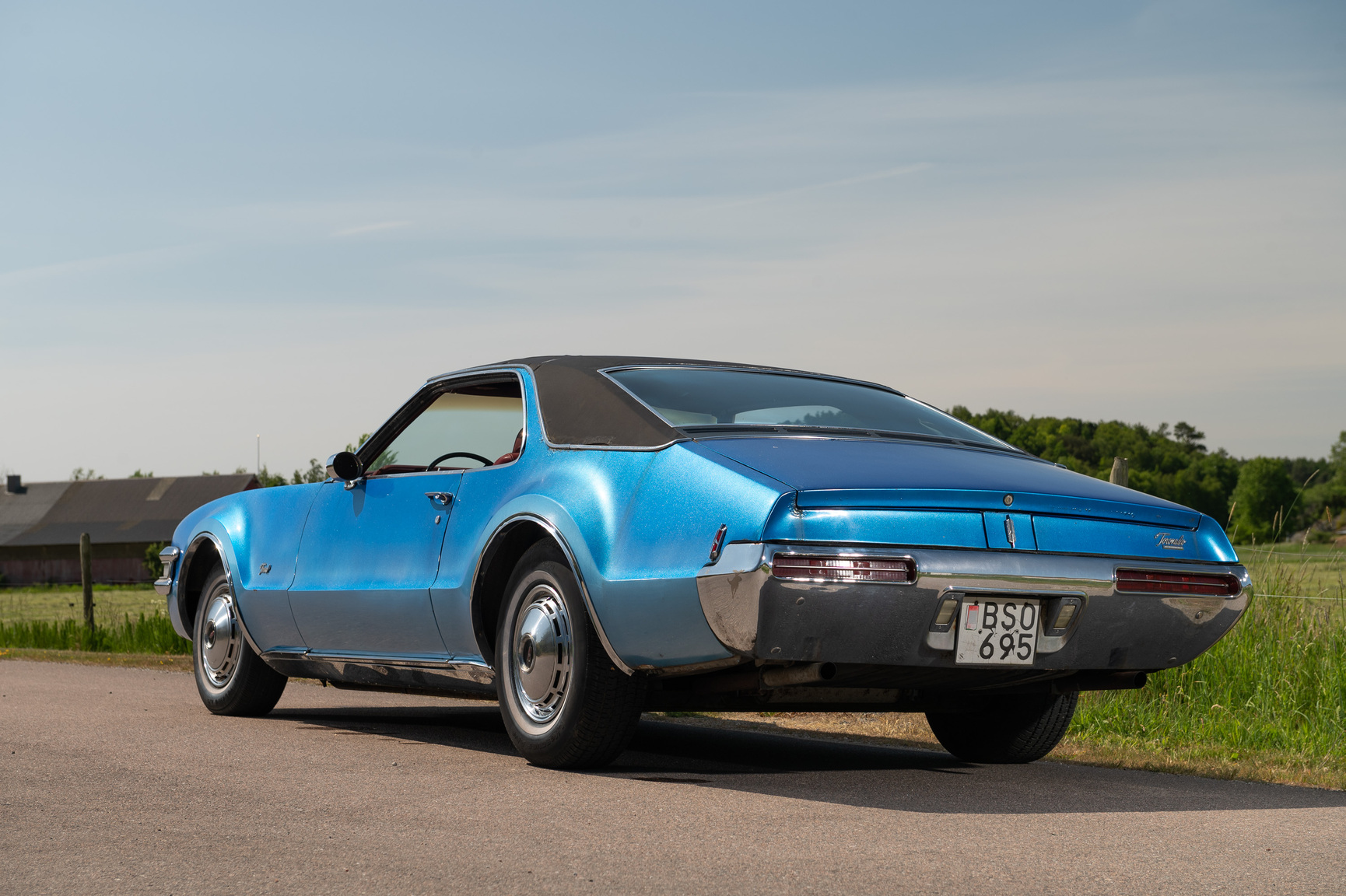 Exterior image of 1968 Oldsmobile Toronado (7)