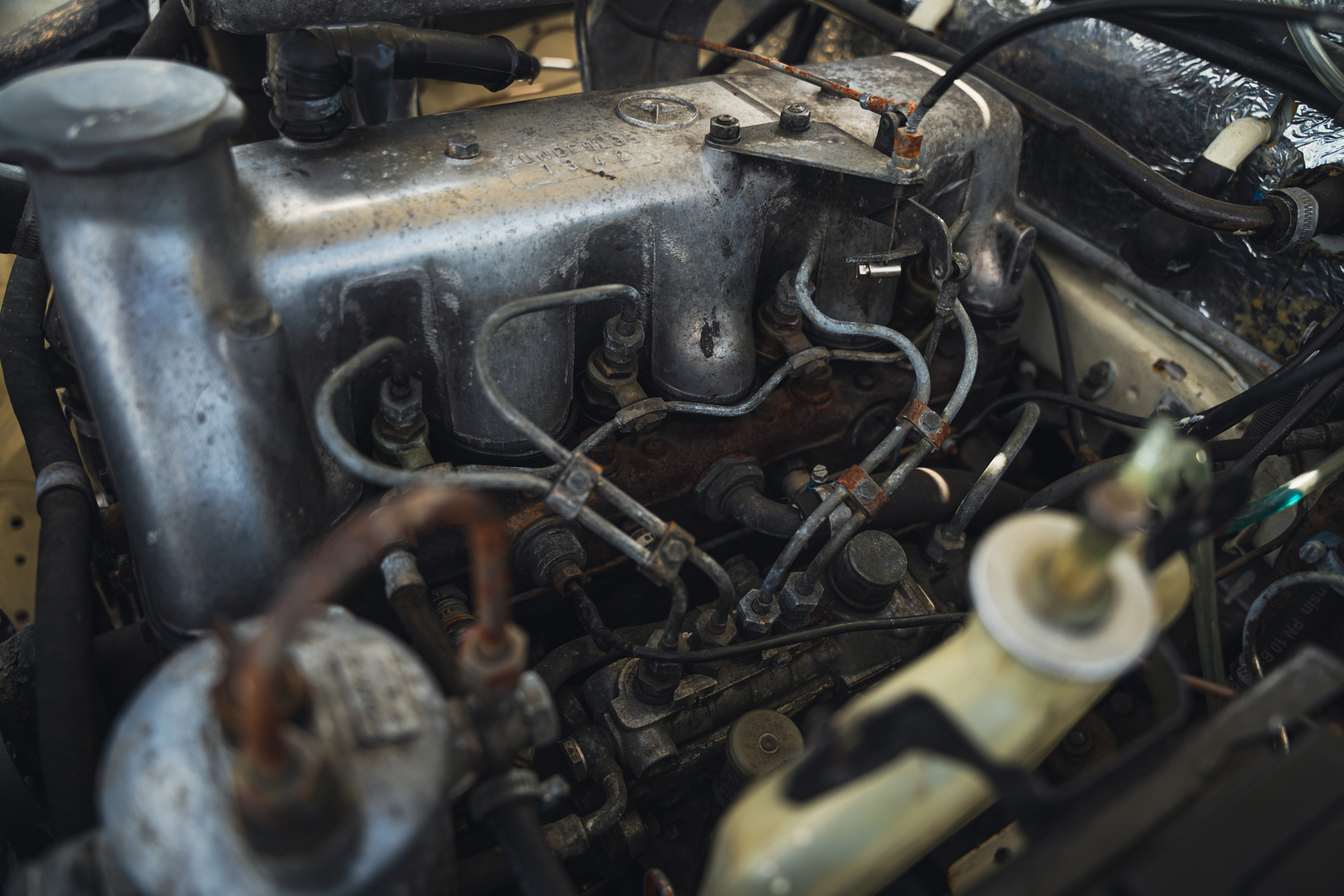 Image of 1966 Mercedes-Benz 200 D "Heckflosse" mechanics