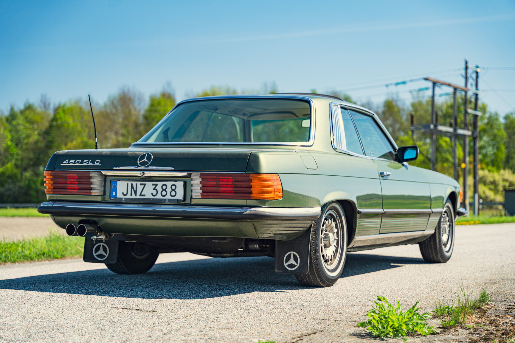 Exterior image of 1976 Mercedes-Benz 450 SLC (8)