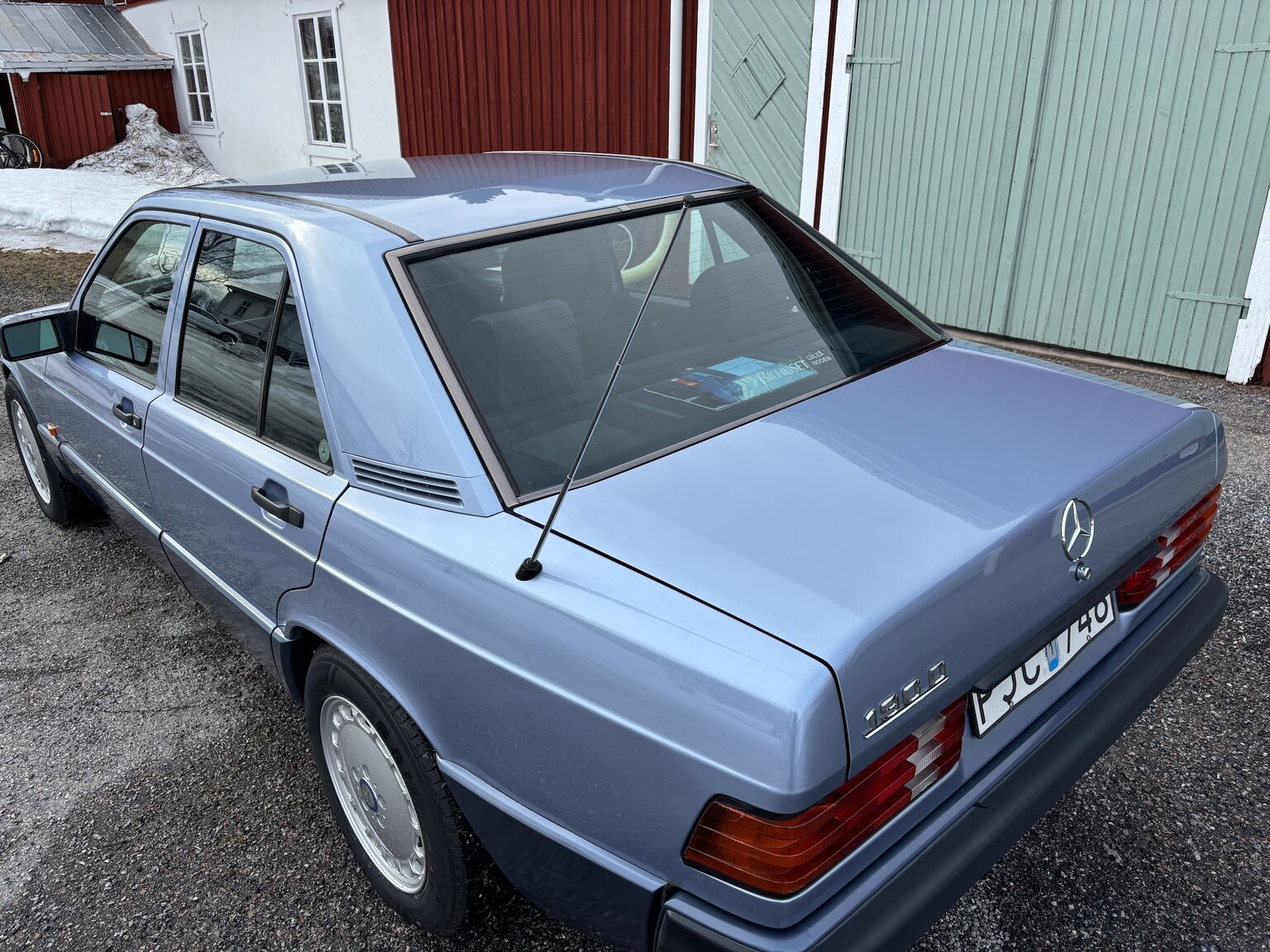 Exteriörbild på 1992 Mercedes-Benz 190 D