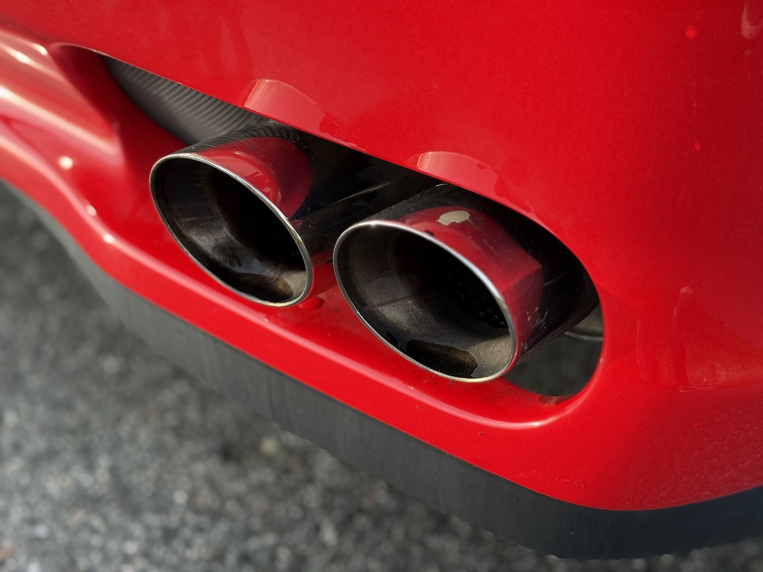 Exteriörbild på 2003 Ferrari 575M Maranello