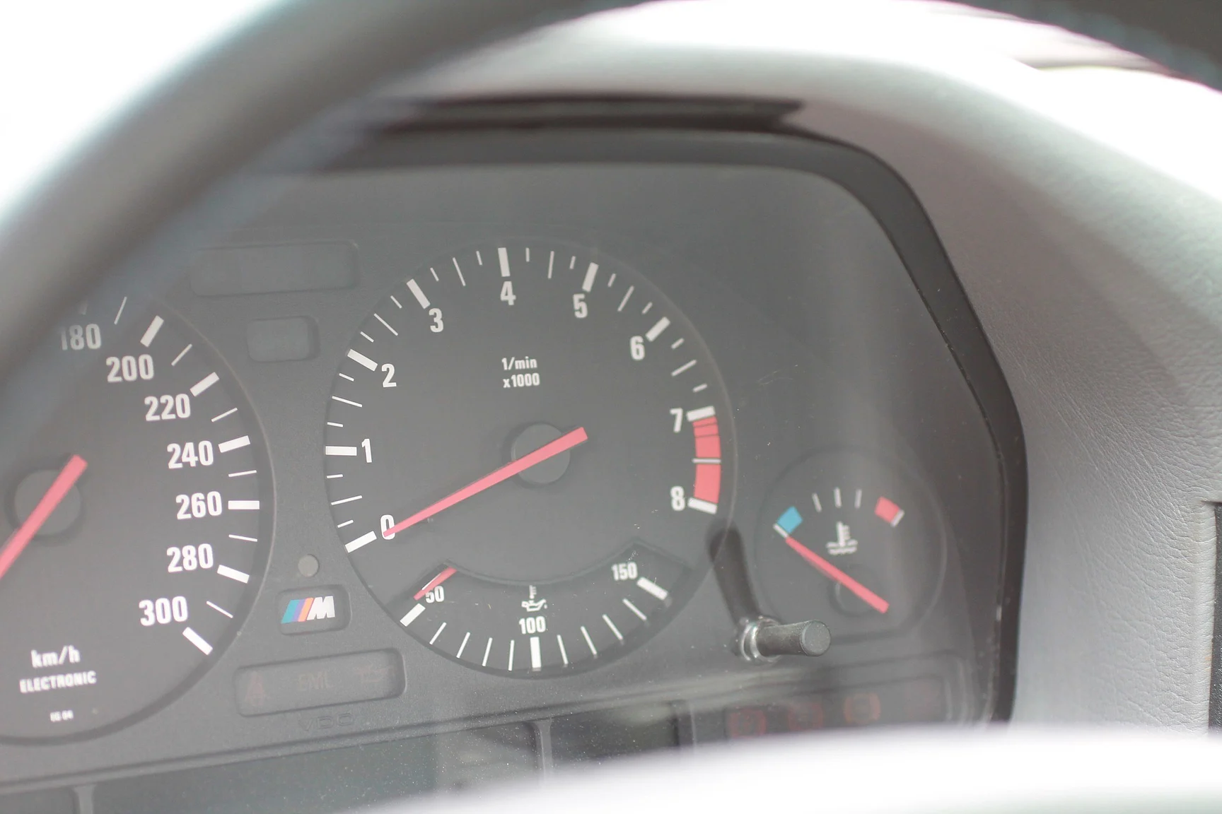 Innenraumfoto von 1993 BMW M5 Touring 3.8 Manual (29)