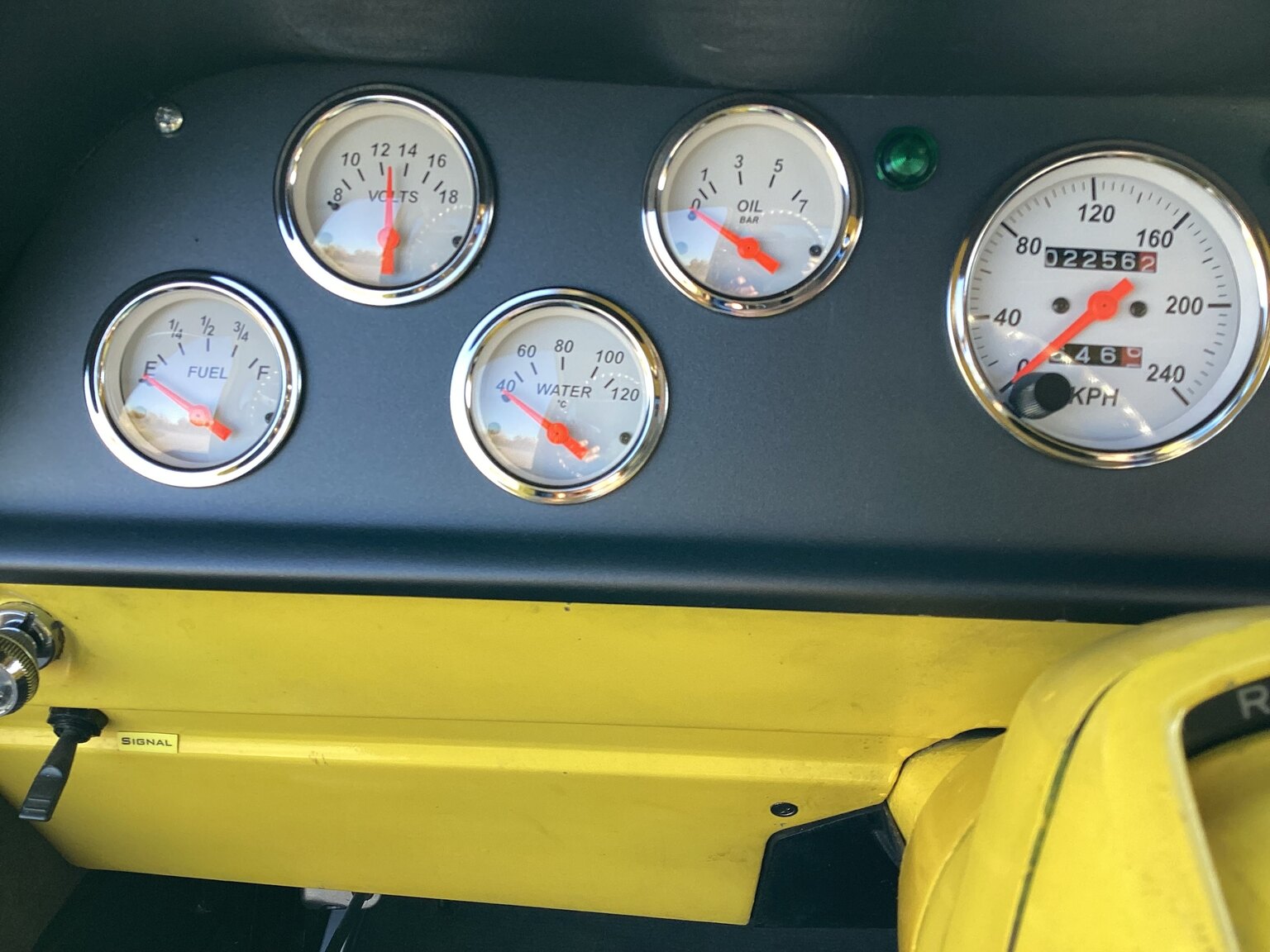Interior image of 1971 Dodge D100