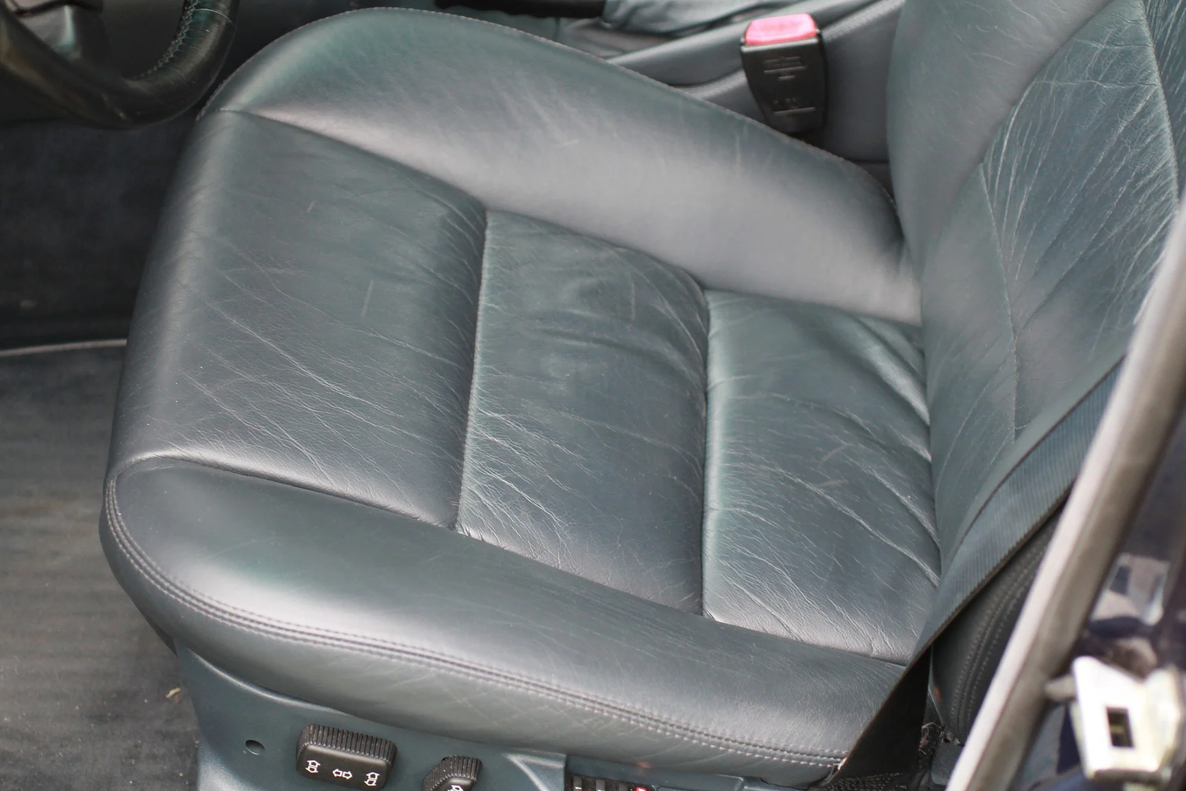 Innenraumfoto von 1989 BMW 750iL (63)