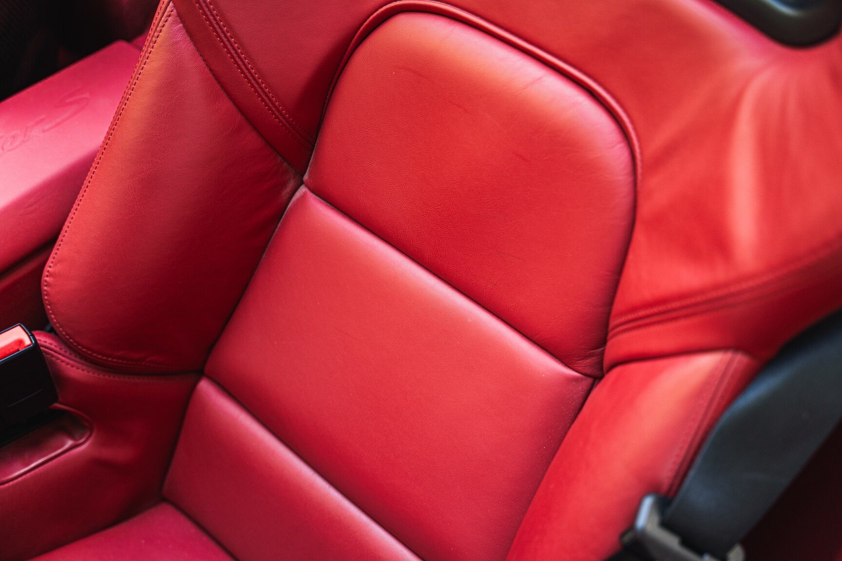 Interiörbild 2013 Porsche Boxster S (33)