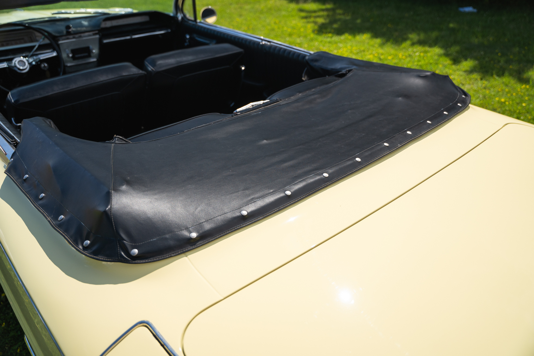 Exteriörbild på 1961 Buick Electra 225 cab