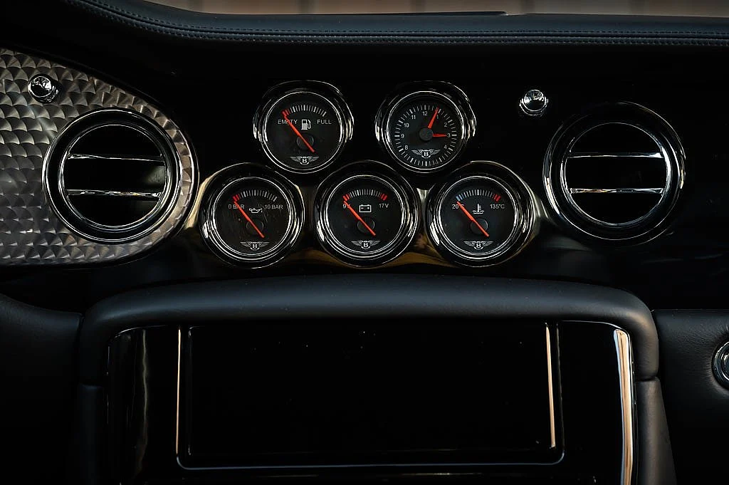 Bild von 2002 Bentley Arnage (21)