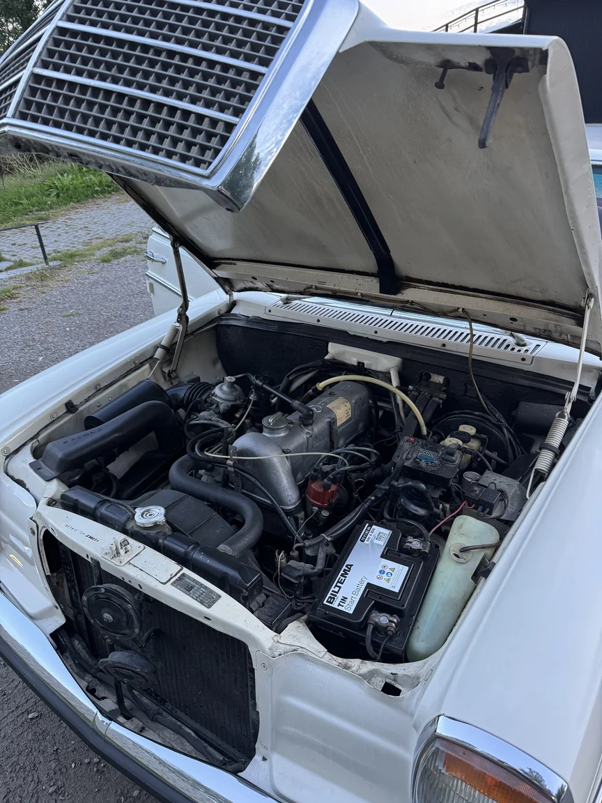 1972 Mercedes-Benz 200 (2), Mekanik