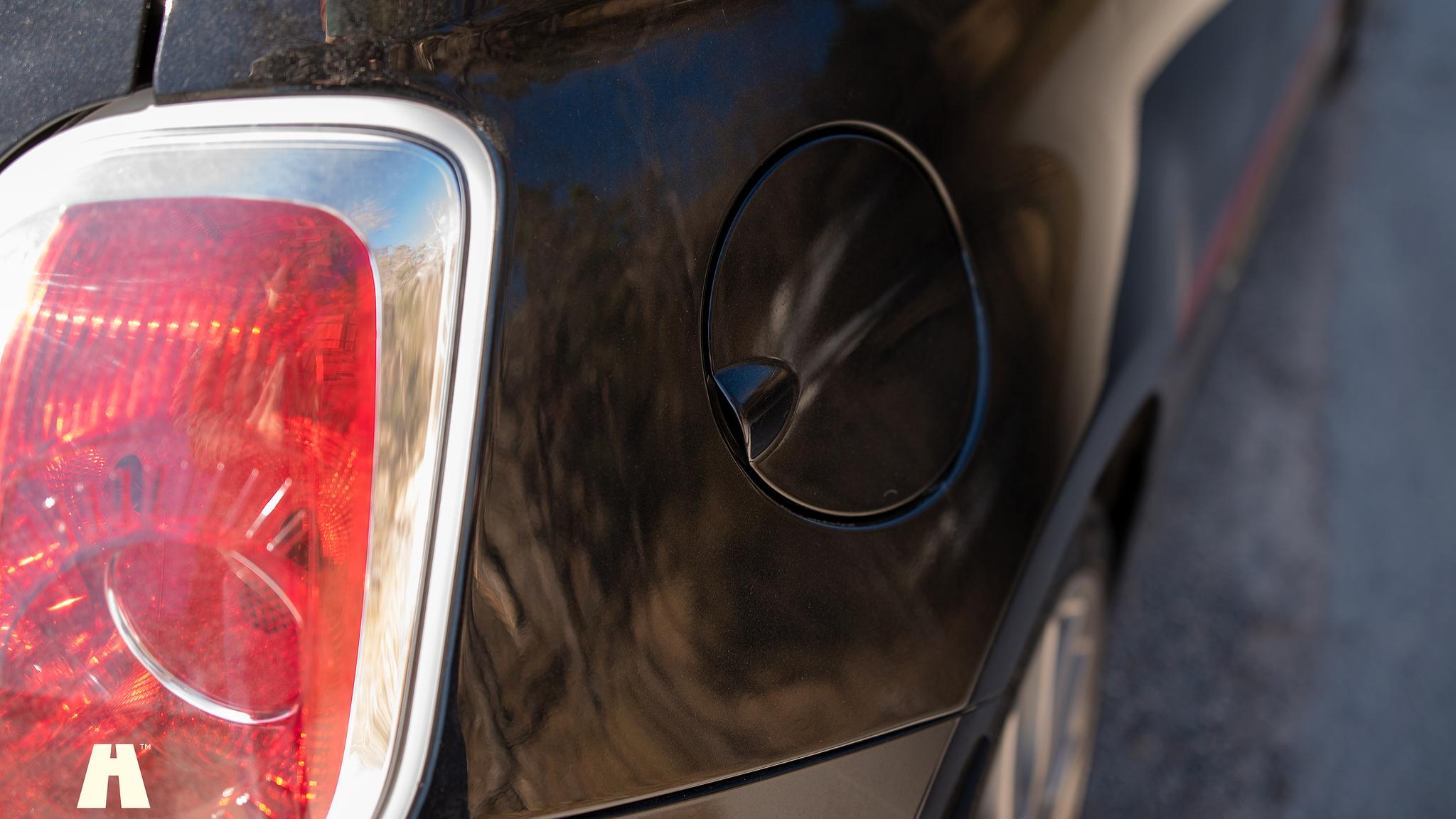 Exterior image of 2016 Abarth 595 Competizione (28)