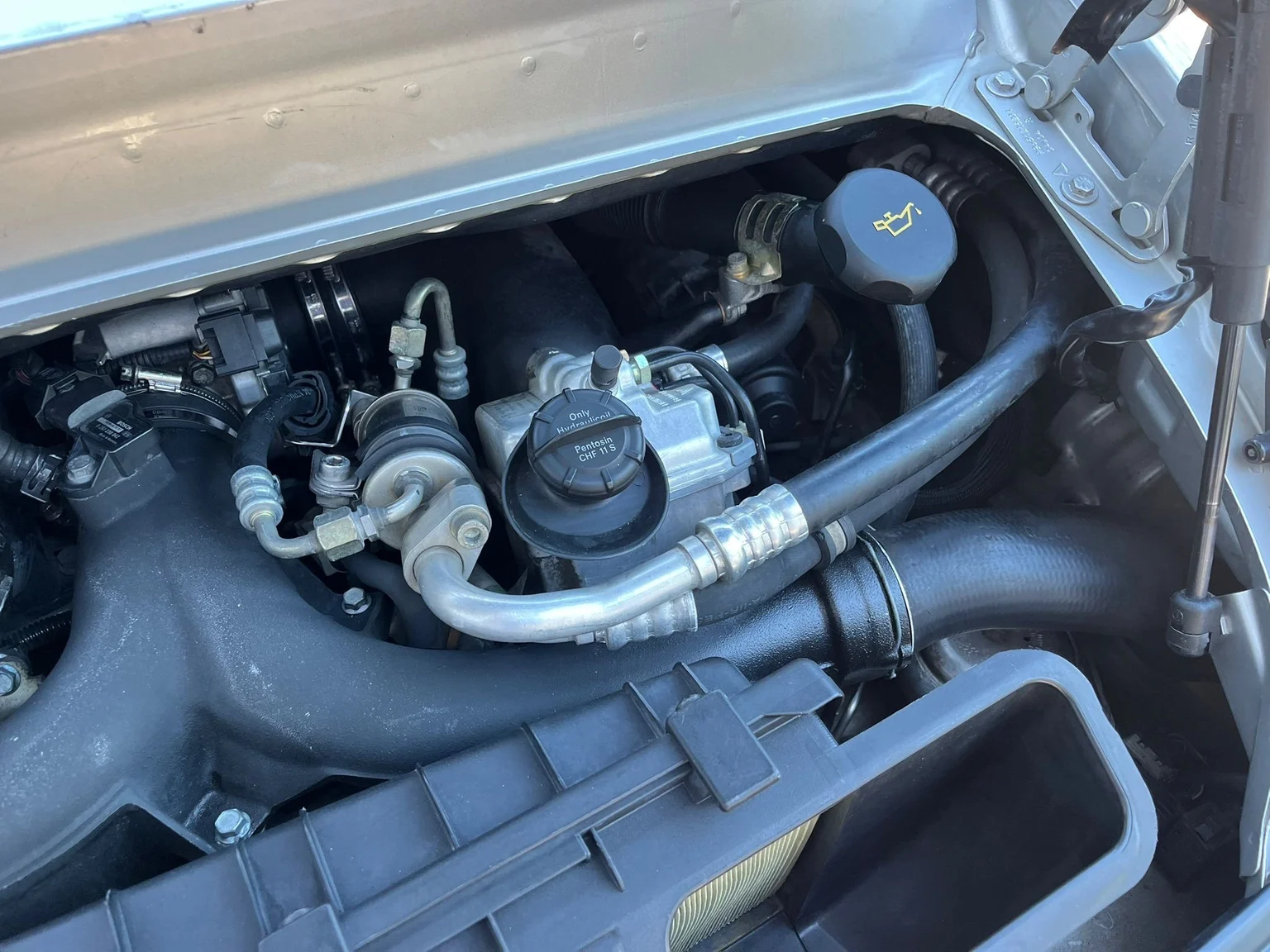 Image of 2005 Porsche 996 Turbo S (1) mechanics