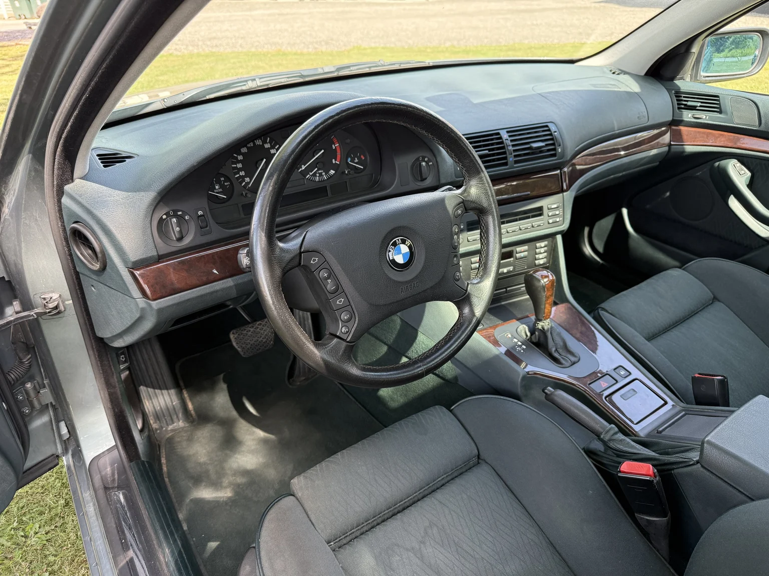 Interiörbild 2003 BMW 525d Sedan (1)