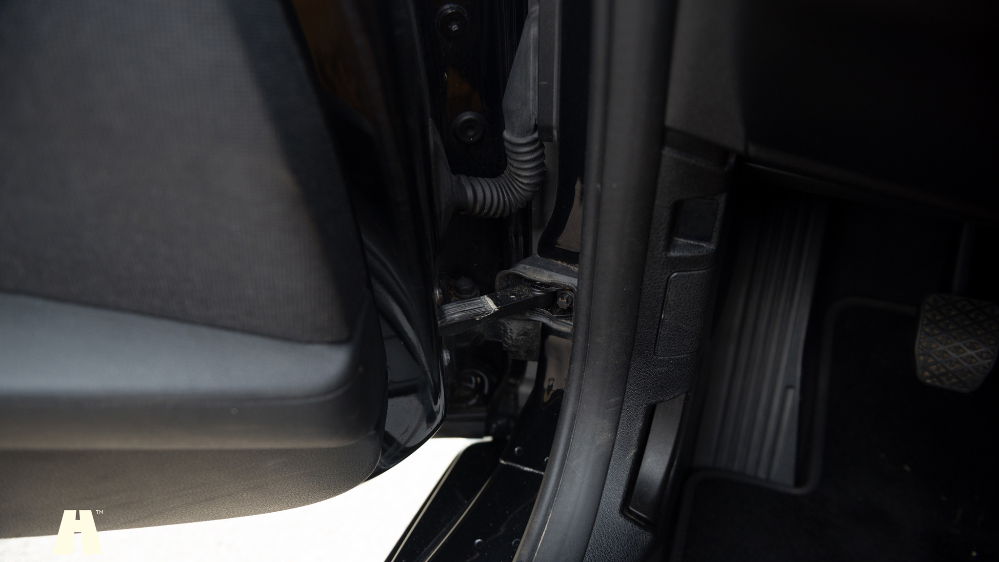 Interior image of 2009 BMW Z4 S-Drive23i (29)