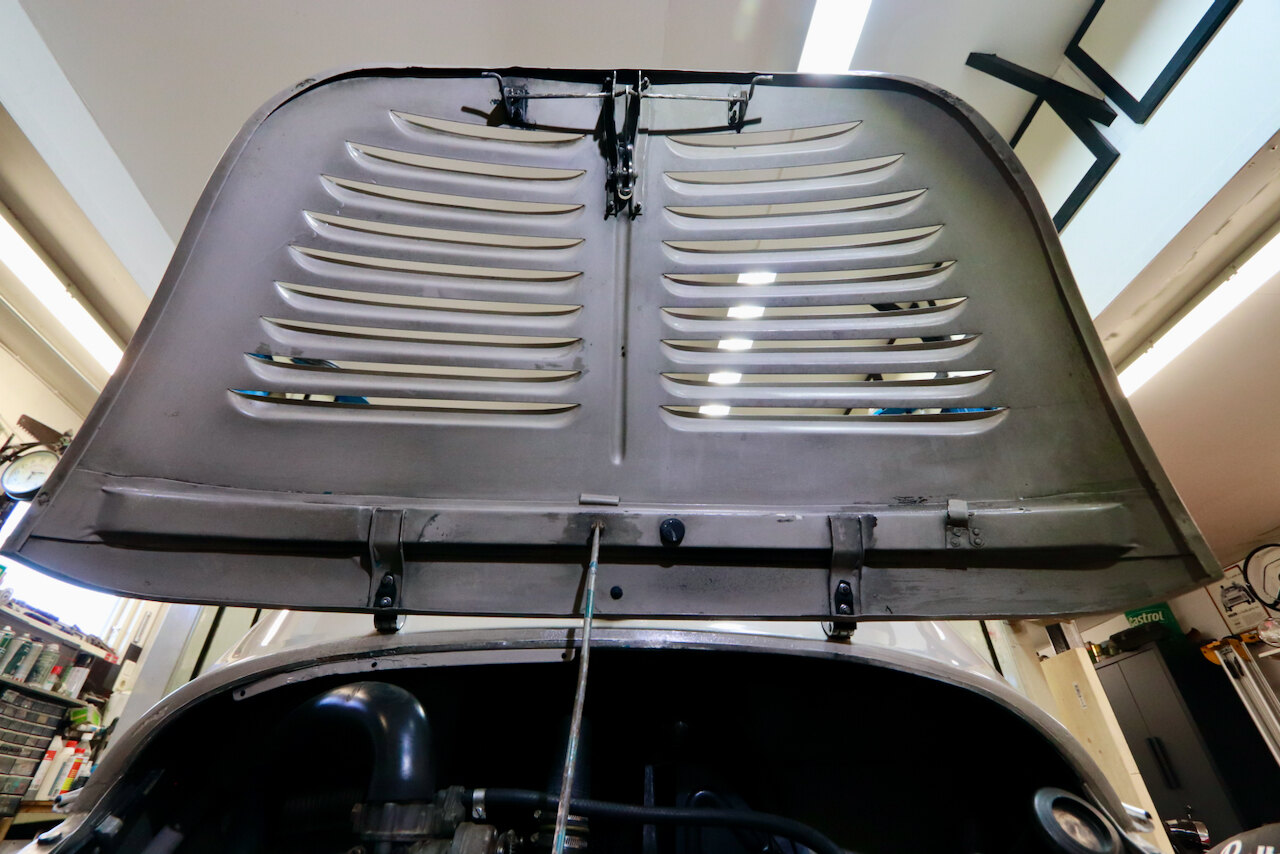 Image of 1959 Renault 4CV mechanics