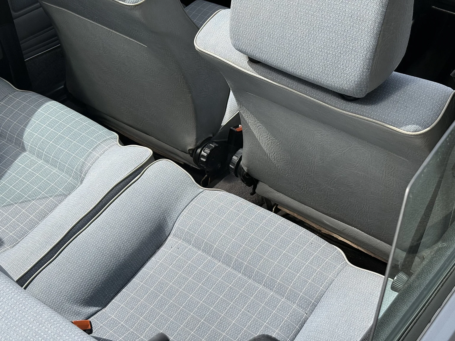 Interiörbild 1987 VW Golf Cabriolet (15)