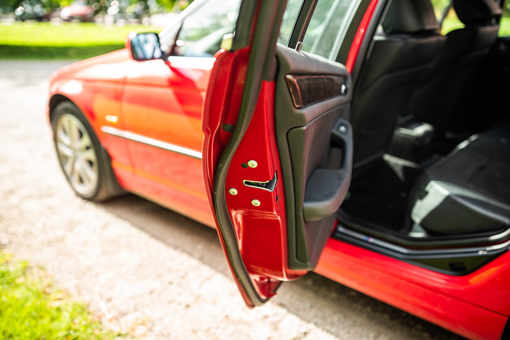 Interior image of 2001 BMW 330Xi