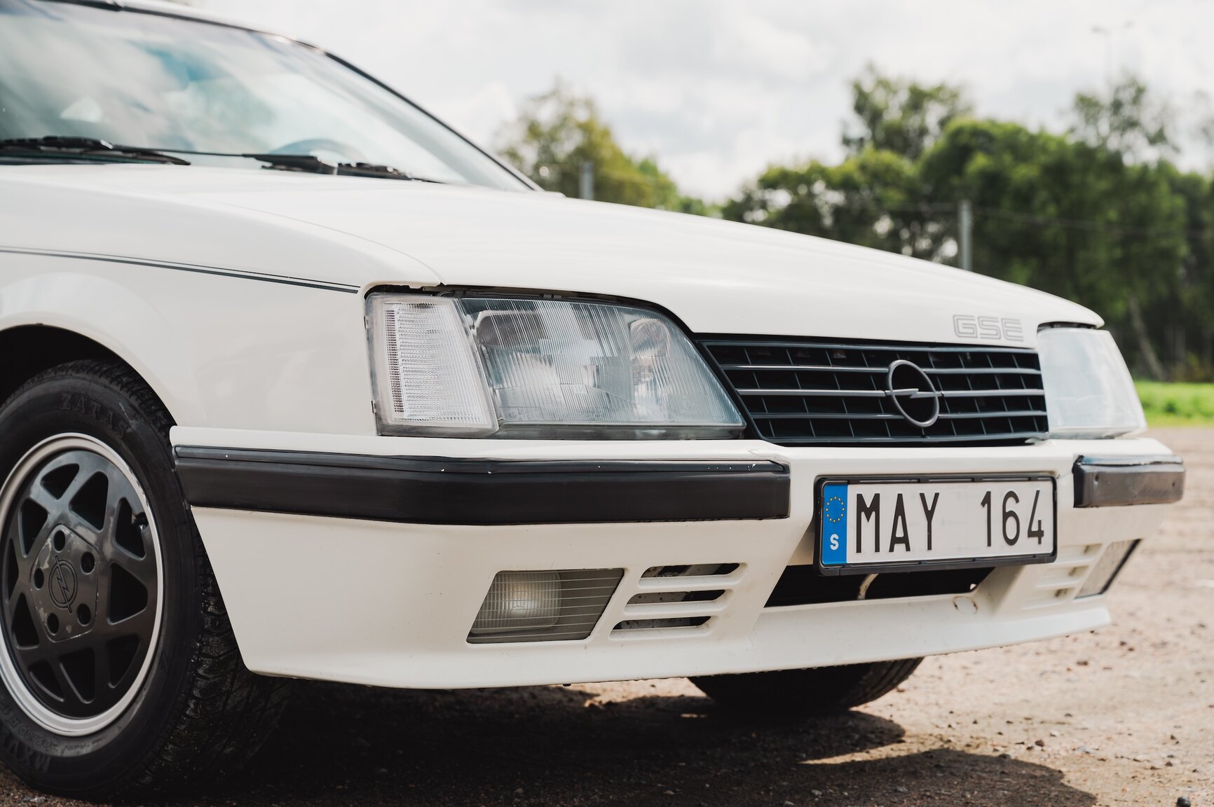 Exterior image of 1986 Opel Monza GSE