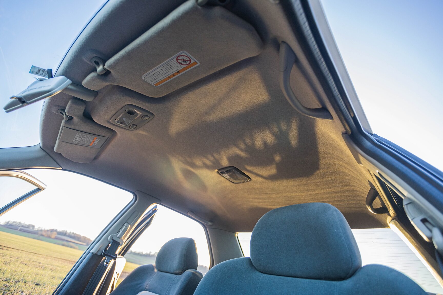 Interior image of 2000 Nissan Skyline R34 GT 2.5