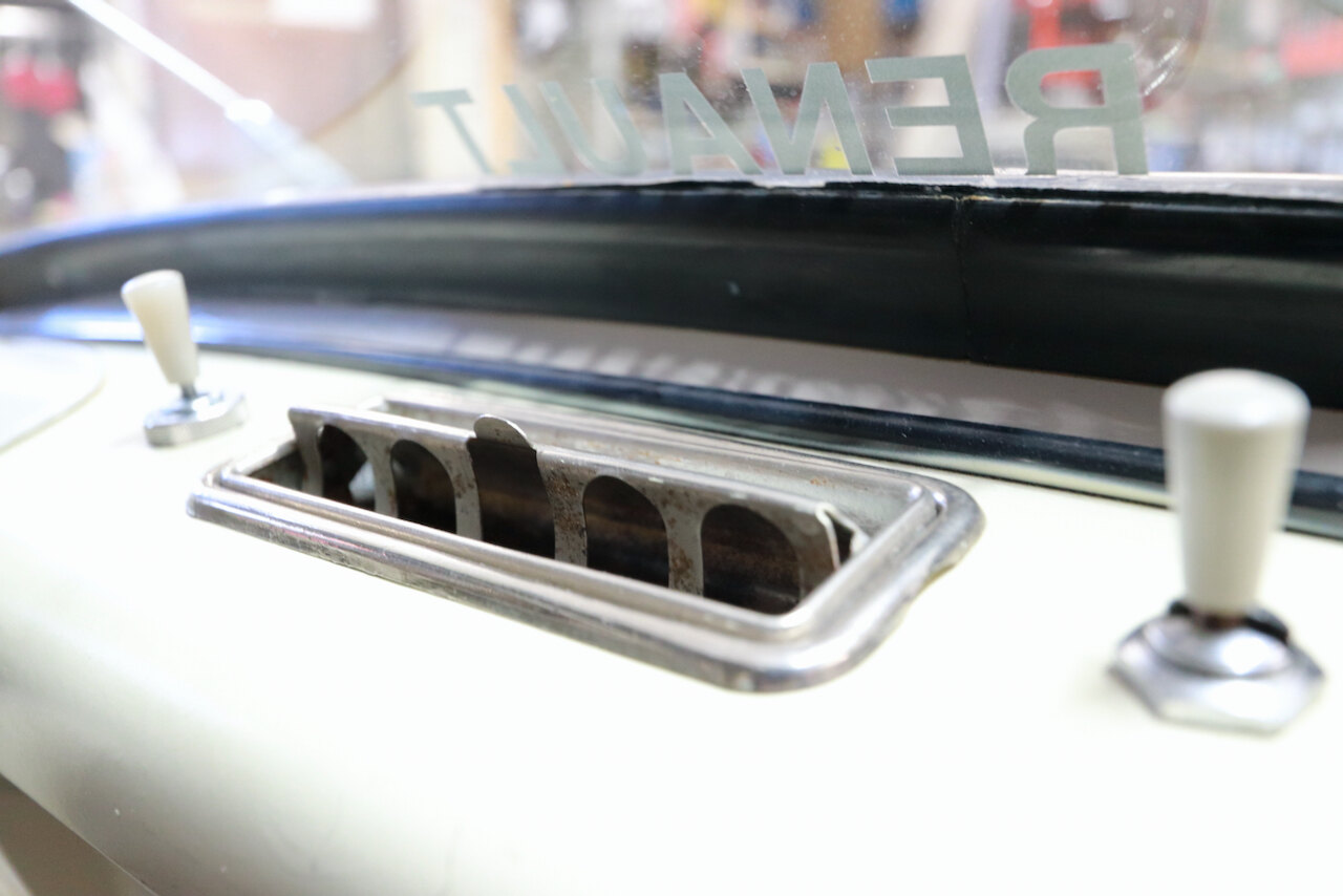 Interior image of 1959 Renault 4CV