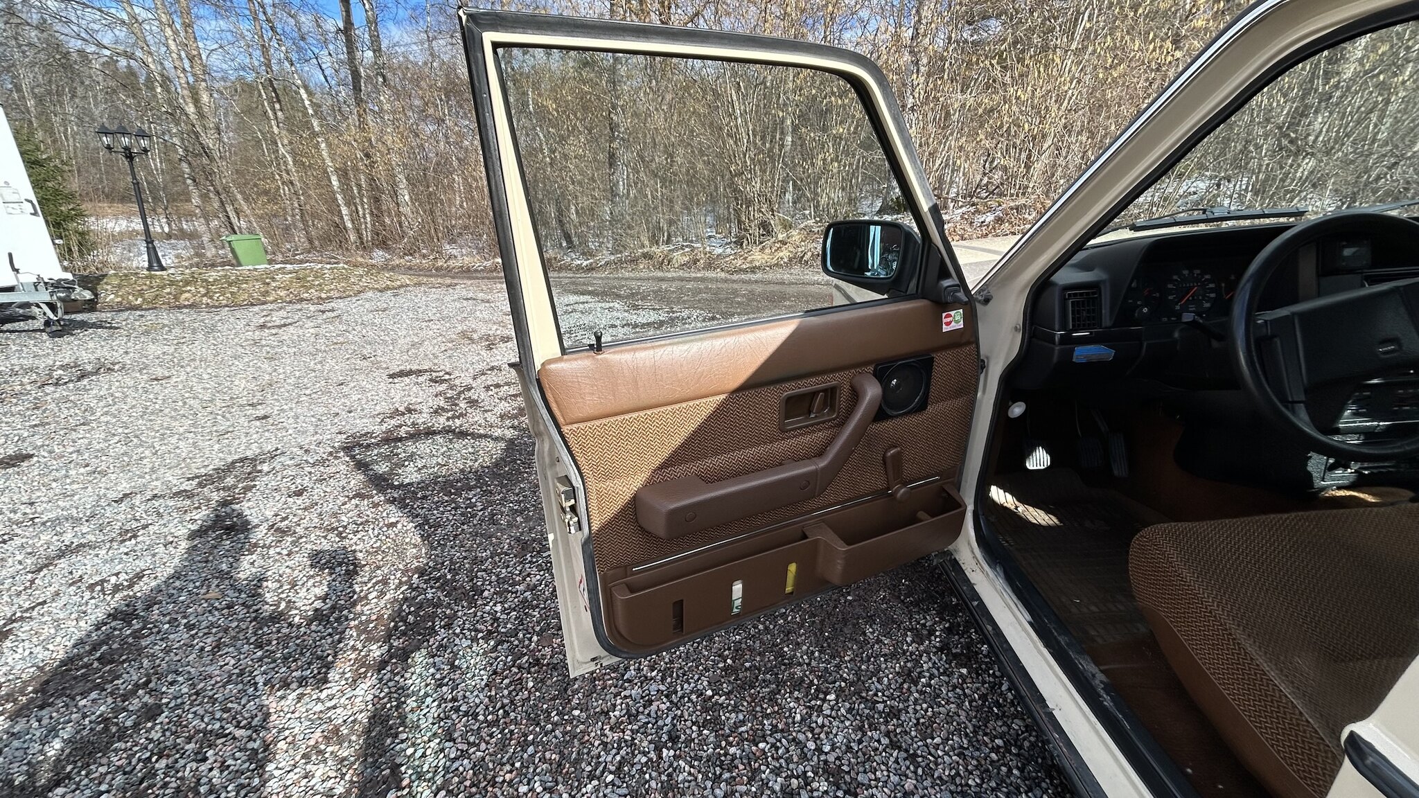 Interior image of 1987 Volvo 244