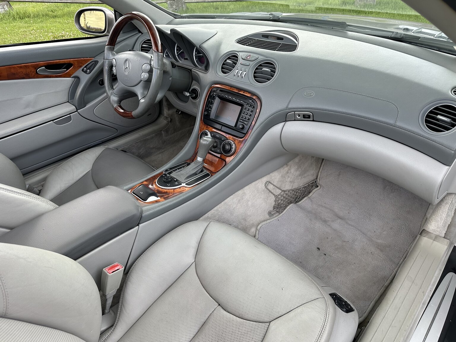 Interiörbild 2003 Mercedes Benz SL 500