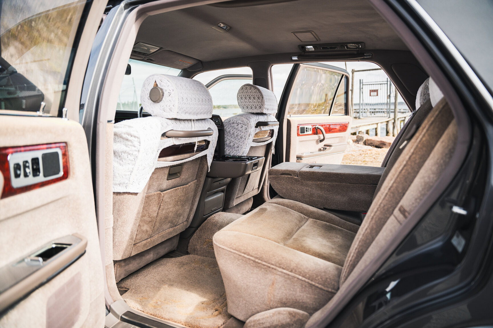 Interior image of 2000 Toyota Century