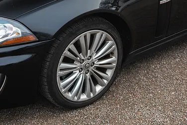 #<Image:0x00007f7ab9e40f08>