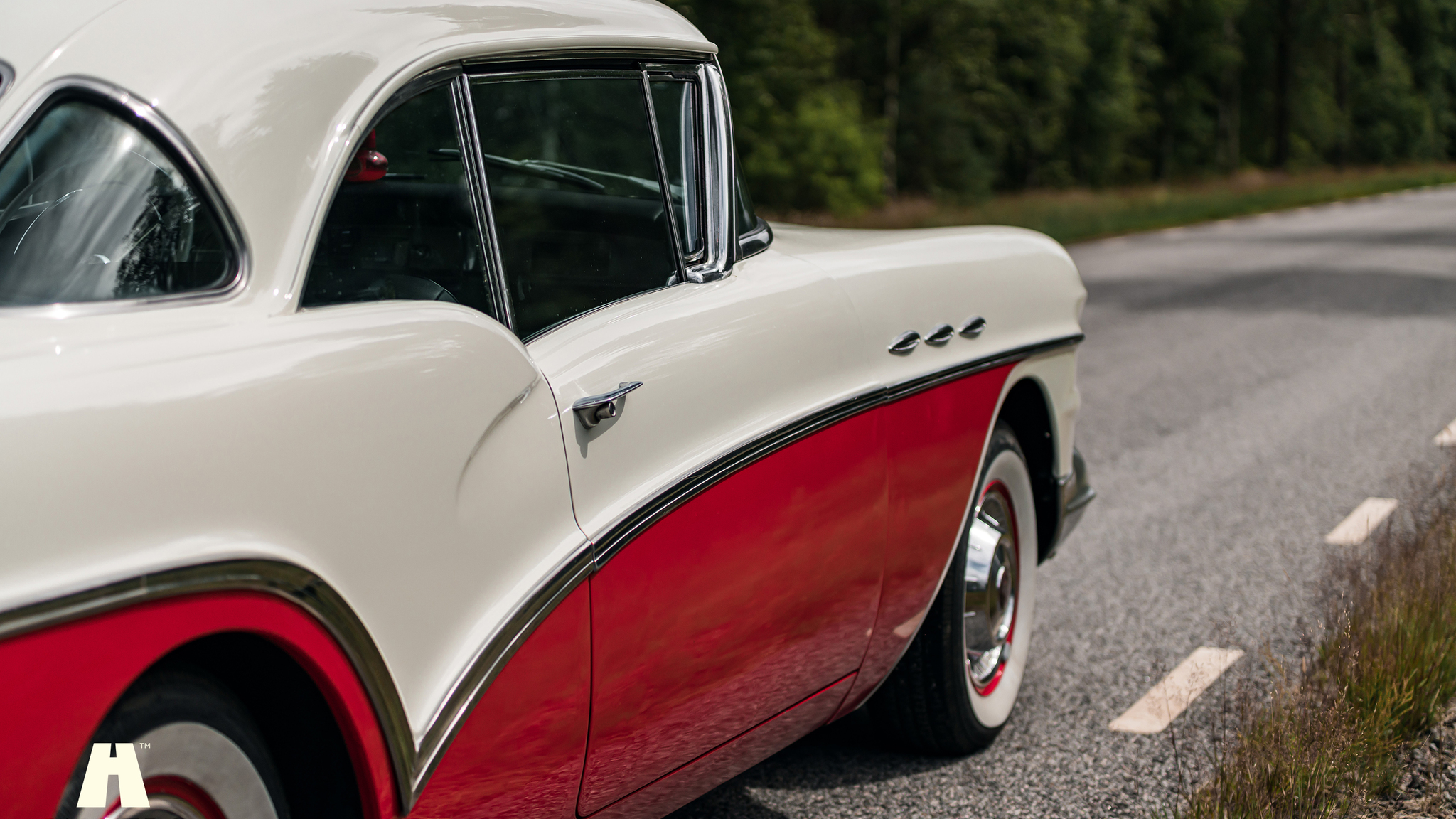 Exterior image of 1957 Buick Special Riviera (Model 46R) V8 (15)