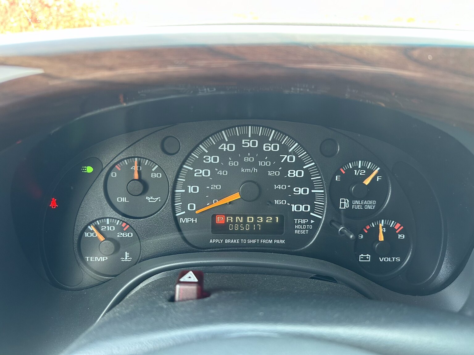 Interiörbild 2000 GMC Savana G1500 Conversion Van