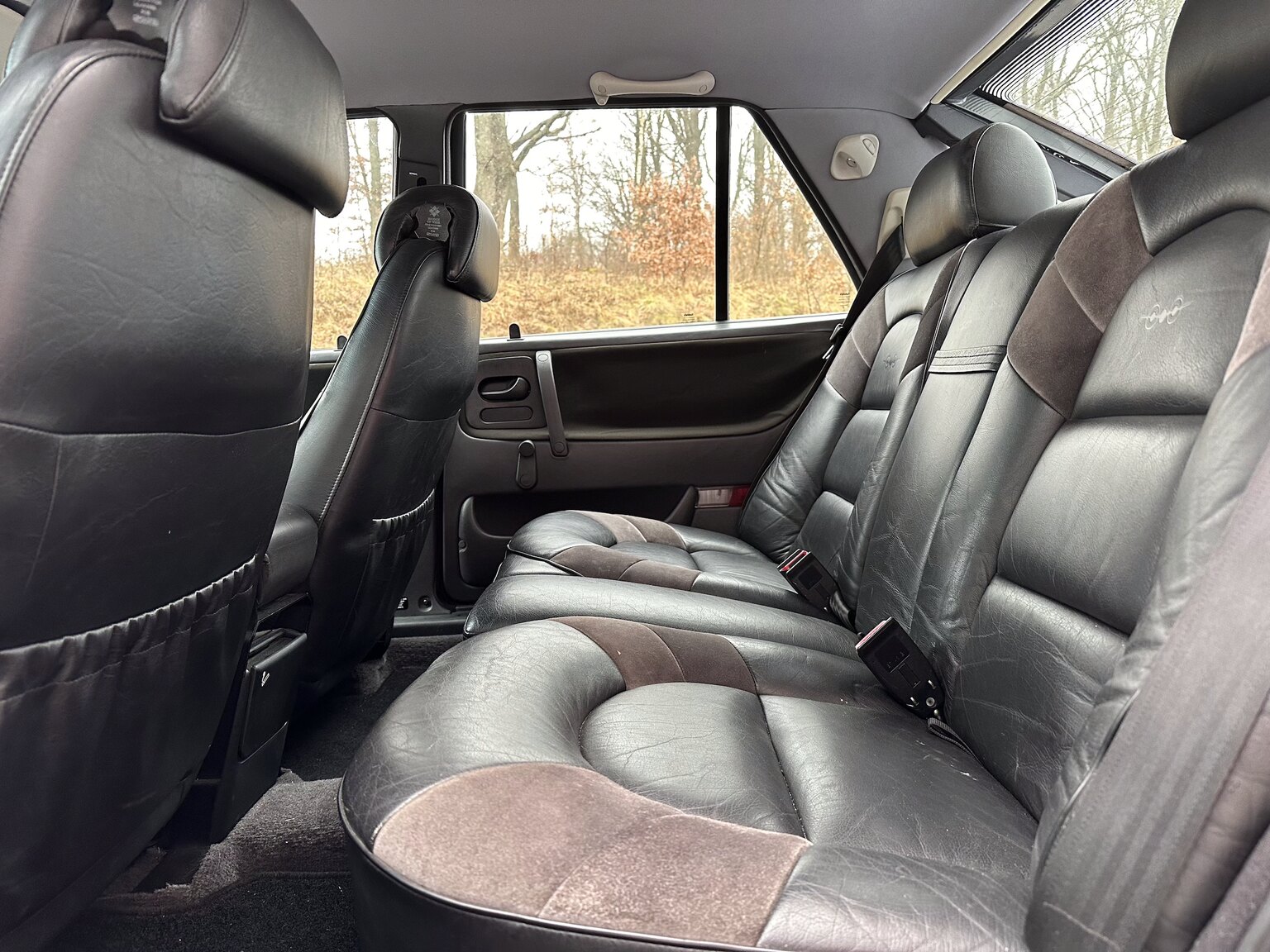 Innenraumfoto von 1988 SAAB 9000i